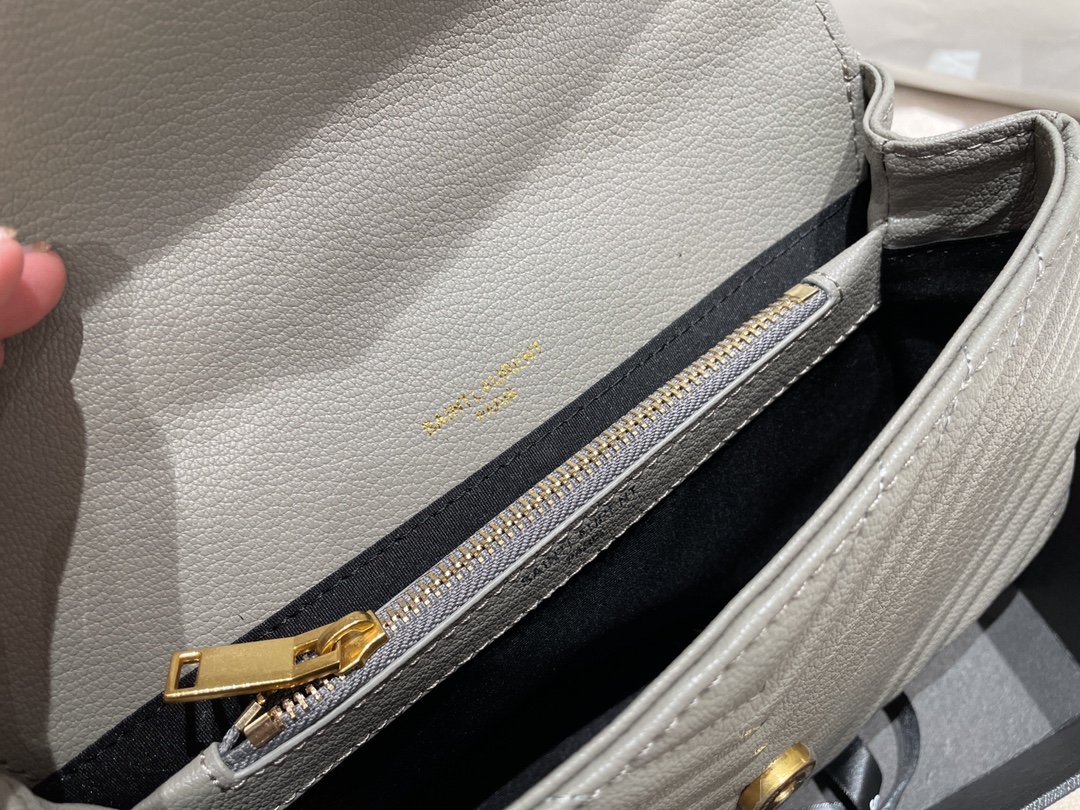 Replica Ysl Envelope Medium Bag In Mix Embossed Leather-Gold1:1High-quality replica