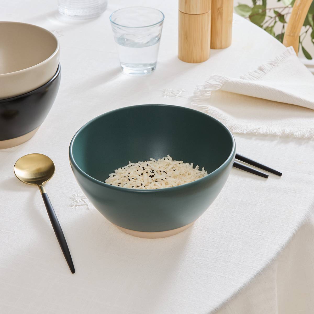 Bowl"Poke" Stoneware (ceramic), D.18 cm