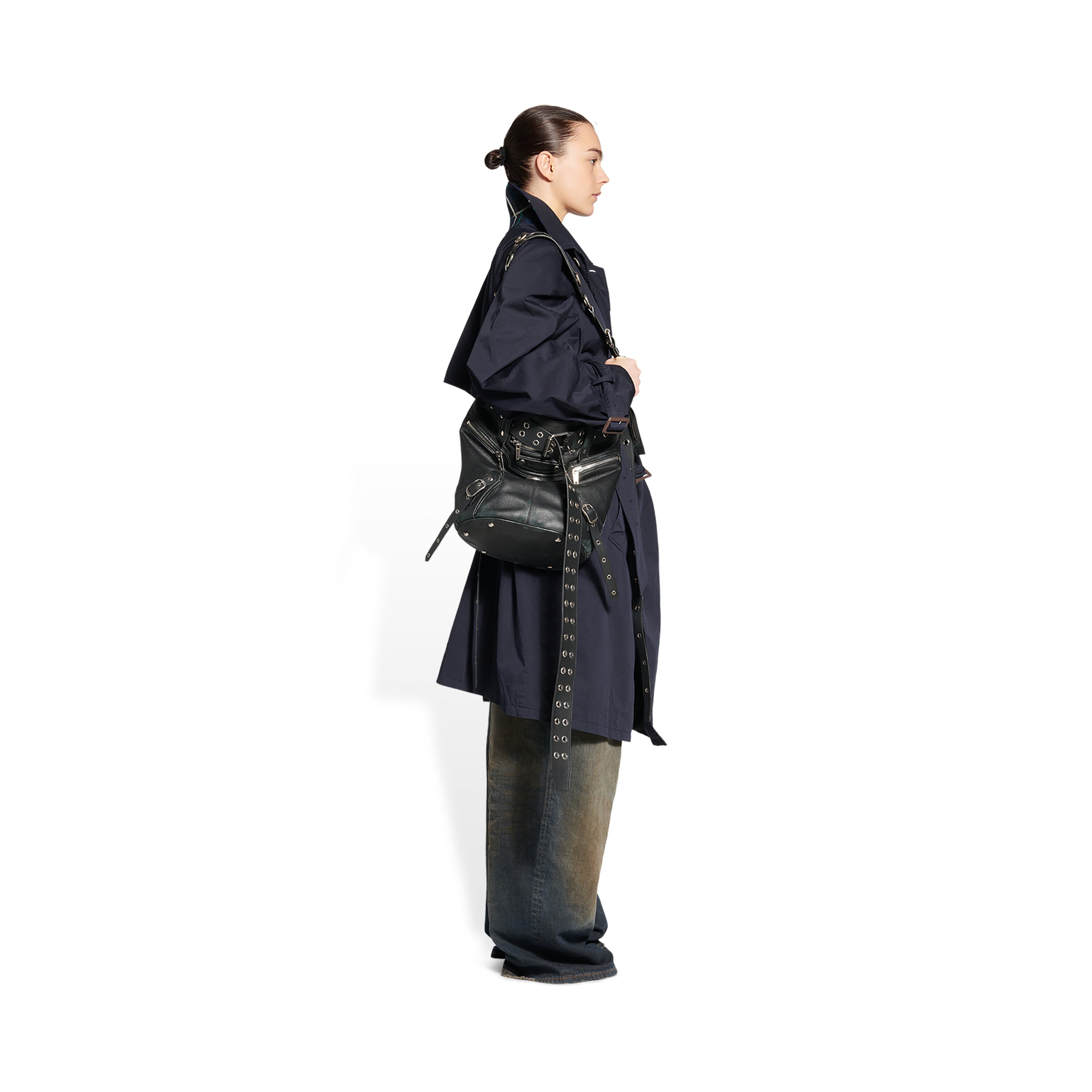 EMO BUCKET BAG IN BLACK - Replicaclubs