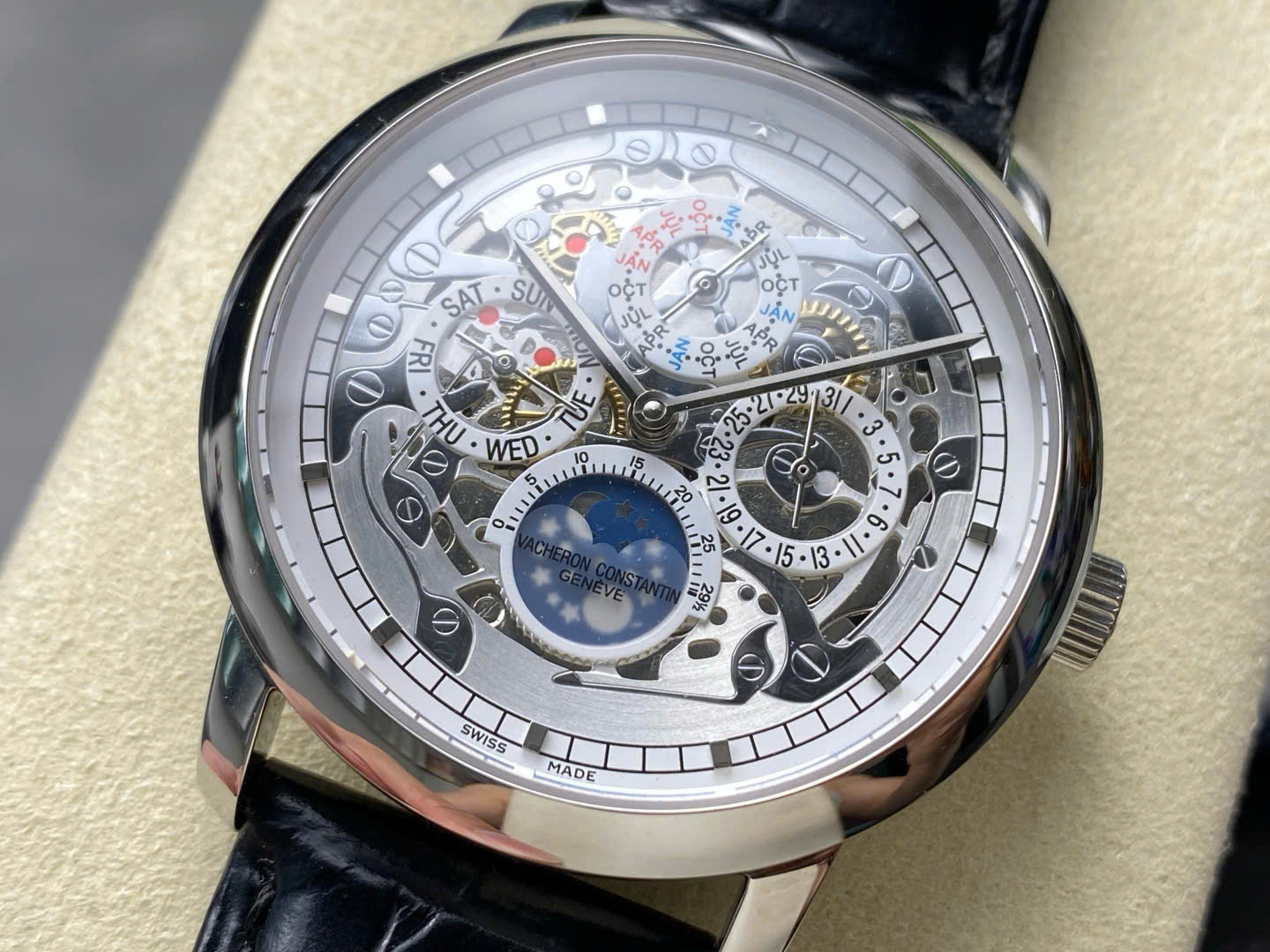 Vacheron Constantin Traditionnelle 43175 Replica Watch Mens Leather Strap 41mm - Top club