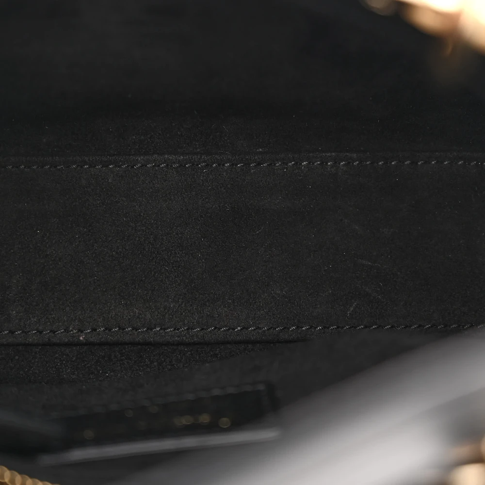 Superfake Handbags That Look and Feel Original1:1High-quality replica