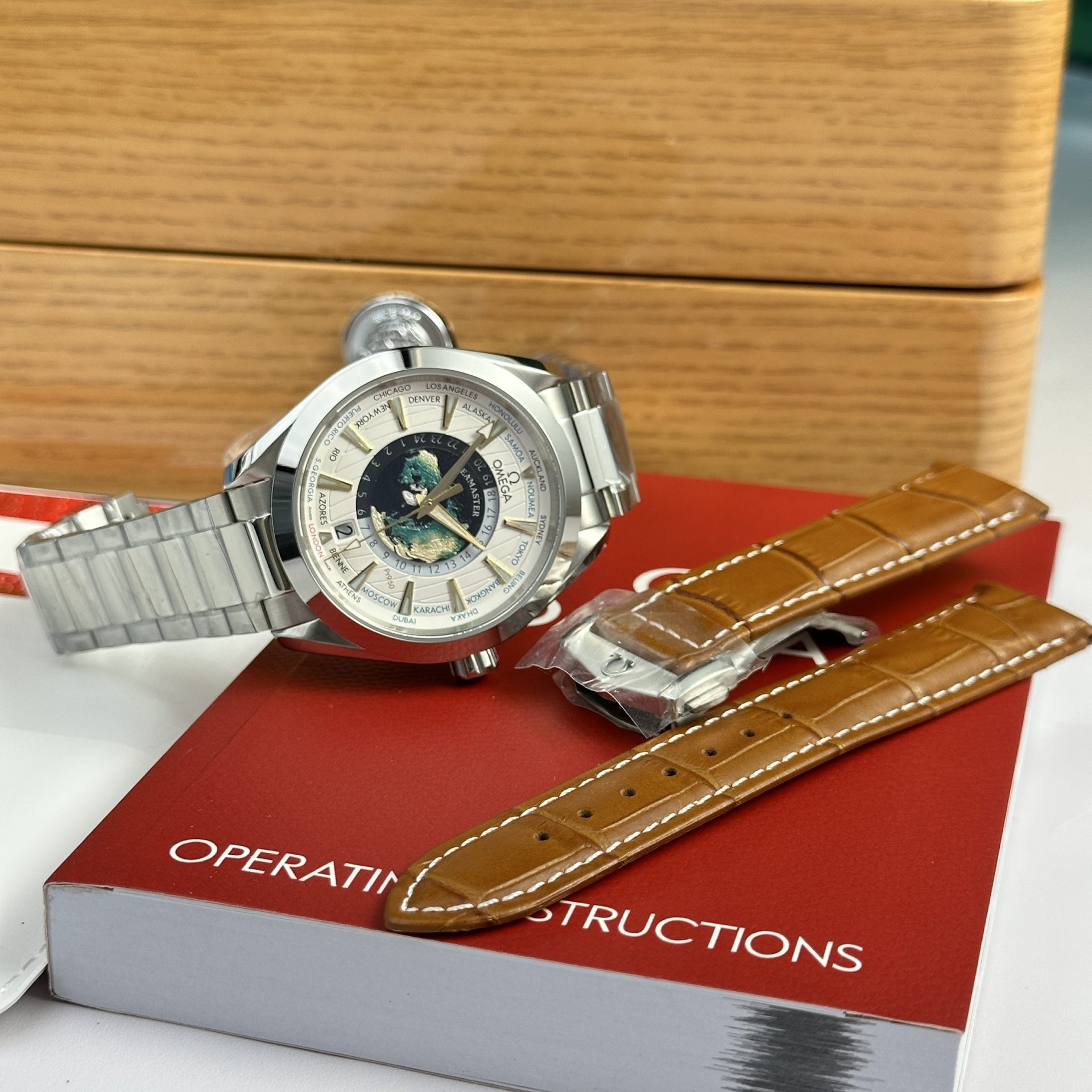Omega Replica Watches Aqua Terra Worldtimer Metal Wire 43mm - Top club