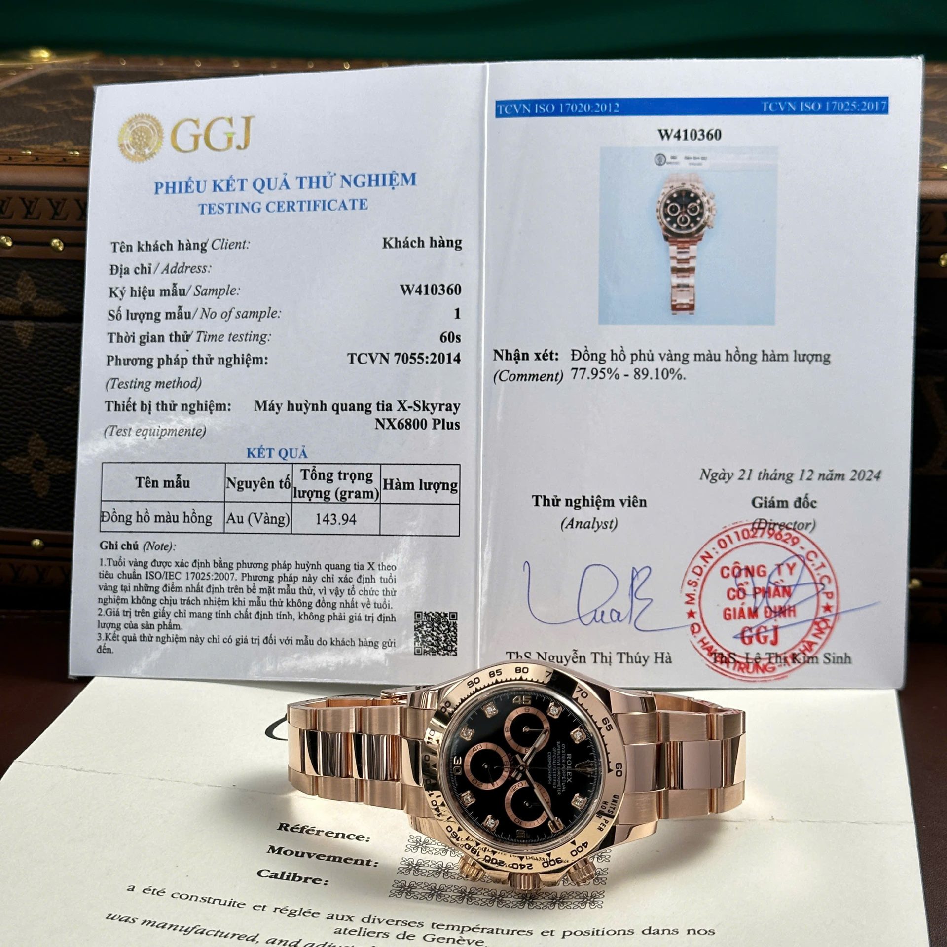 Rolex Cosmograph Daytona Dial Black Custom Gold Wrapped Replica Watch 40mm - Elite Watch Atelier
