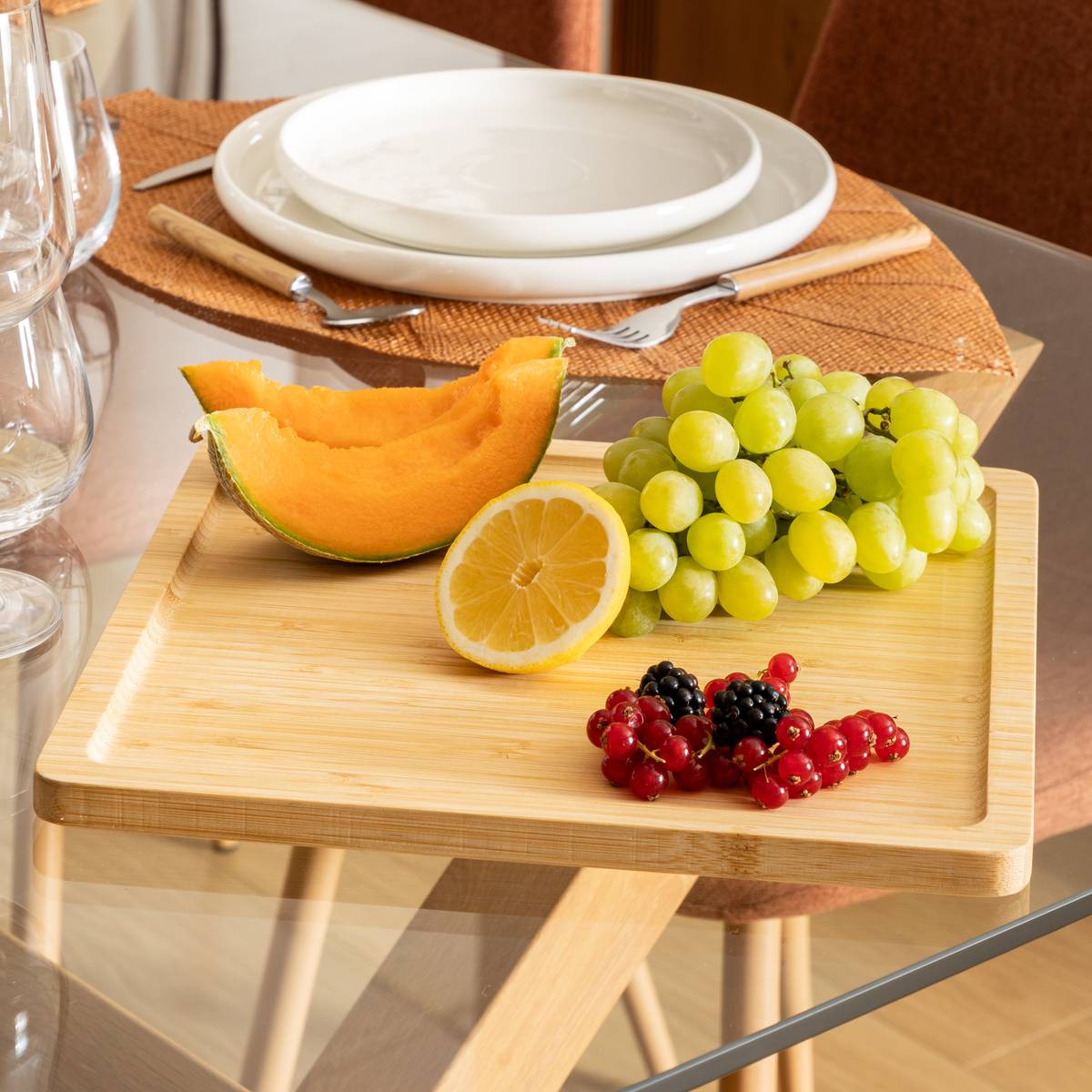 Presentation plate"Rio" 30x30 cm, Beige