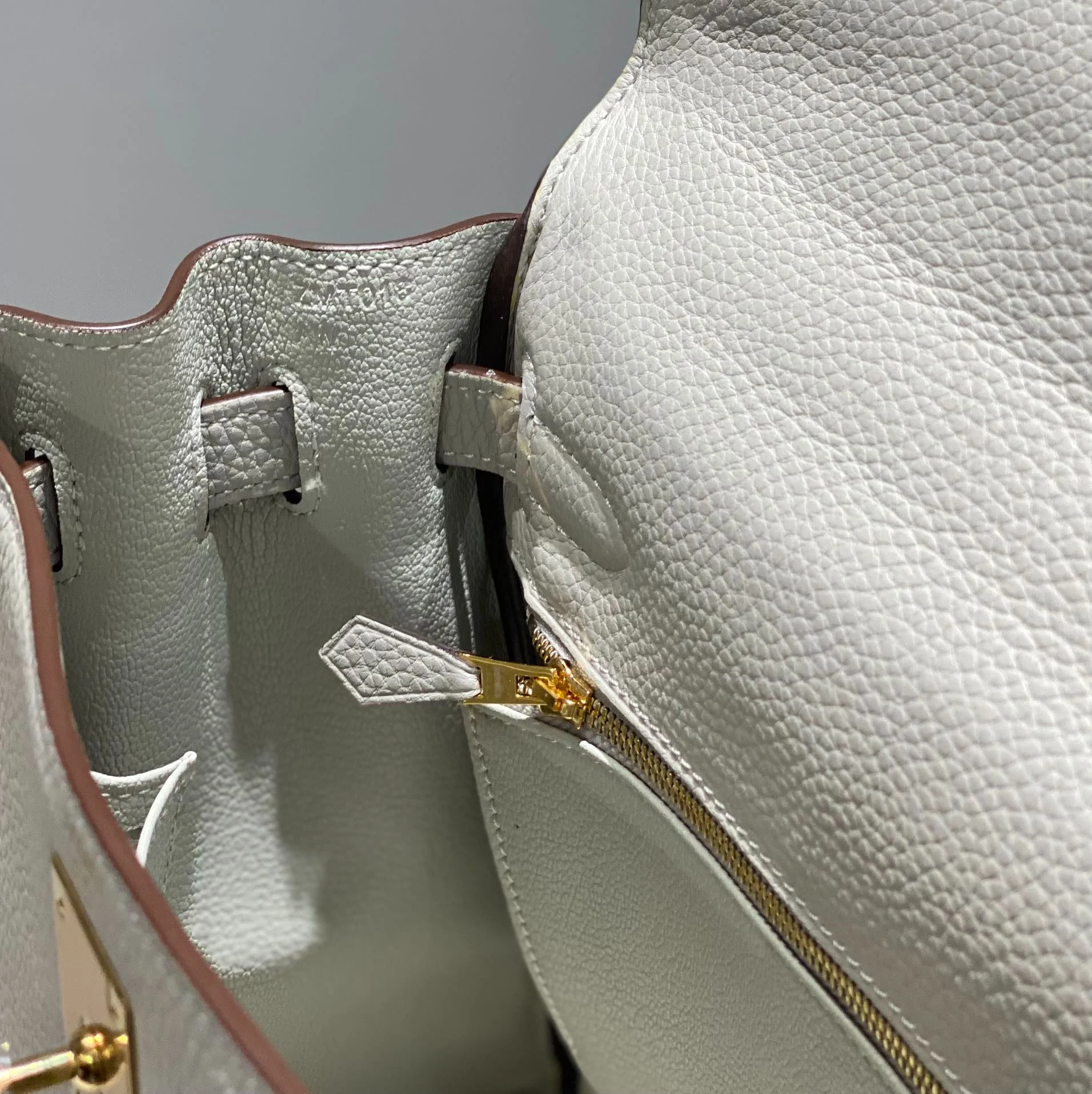 Hermes Kelly 25 Bag In Gris Perle Epsom Leather For Women 25cm/10in
