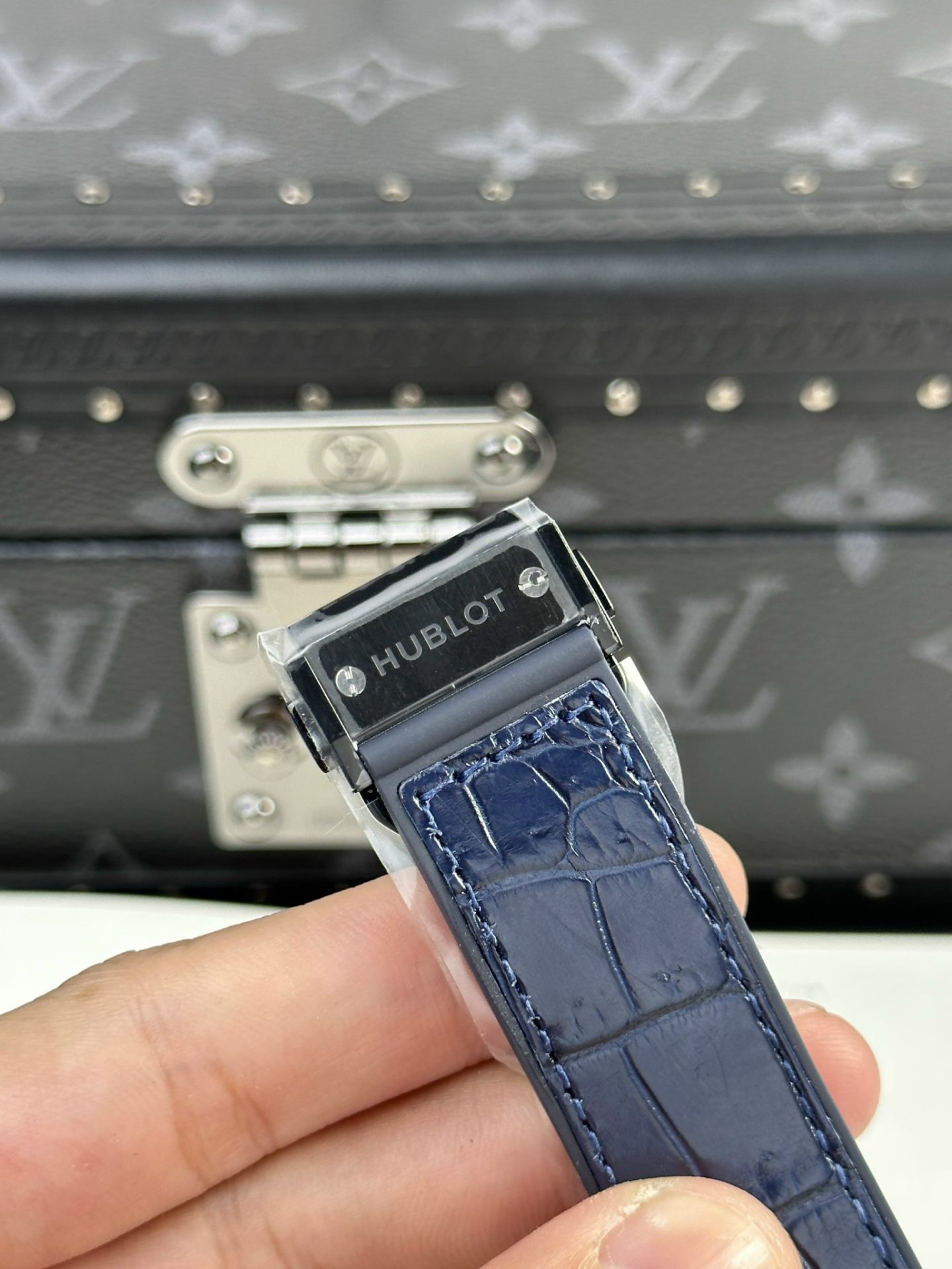 Hublot Classic Fusion Replica Watch Ceramic Refined Blue Dial 42mm - Top club