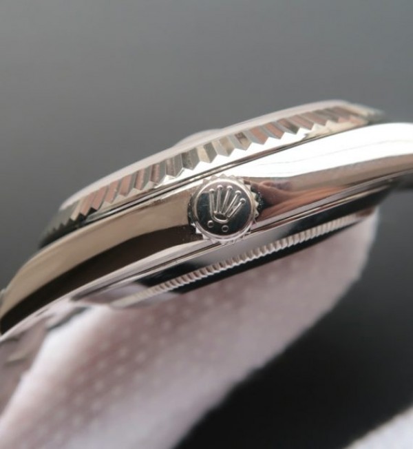 Replica Rolex Day-Date 40mm 228206 Noob Textured Ice Blue Dial Bracelet A3255 - Elite Watch Atelier