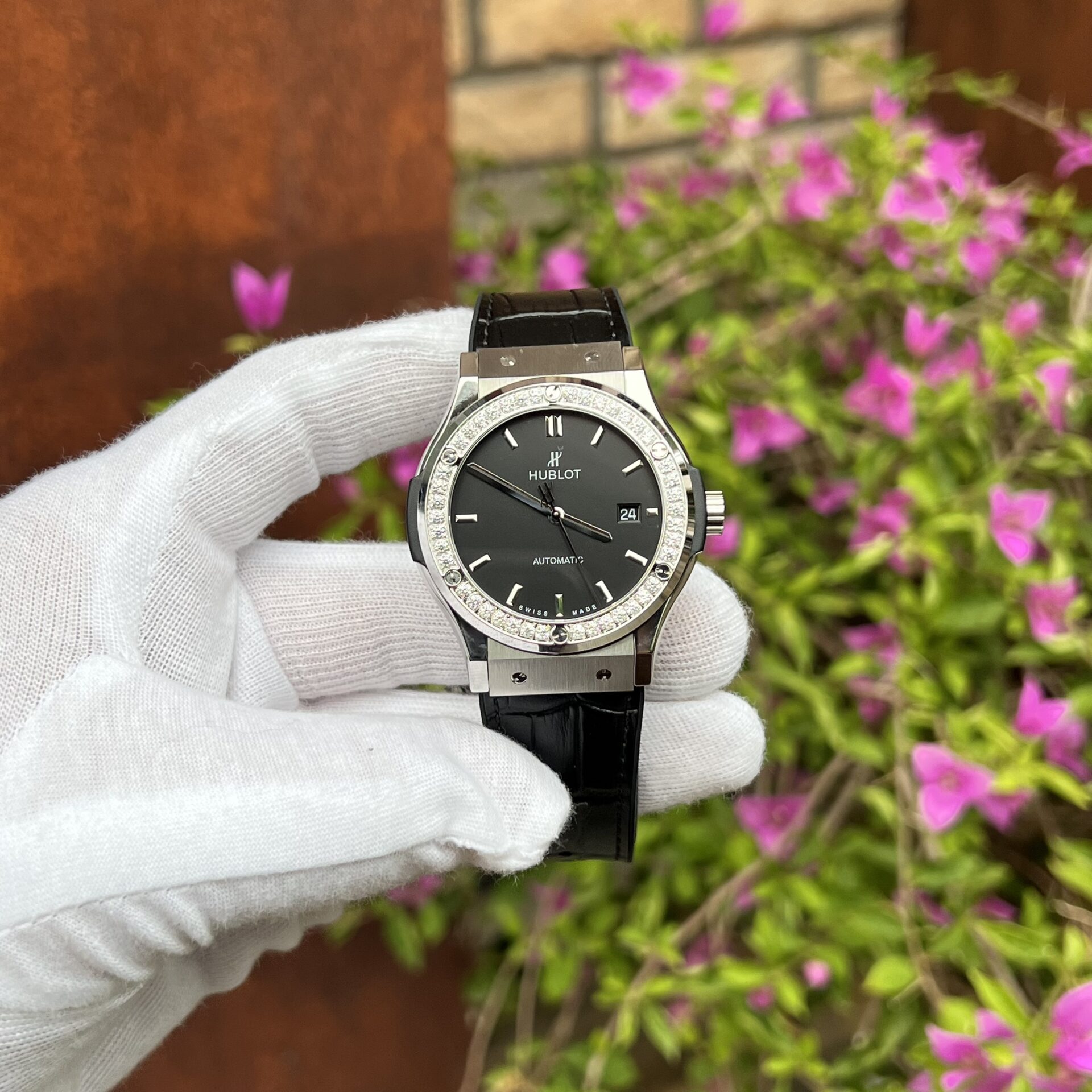 Hublot Replica 1:1 Watch Classic Fusion With Stone Bezel Swiss Mechanical 42mm - Elite Watch Atelier
