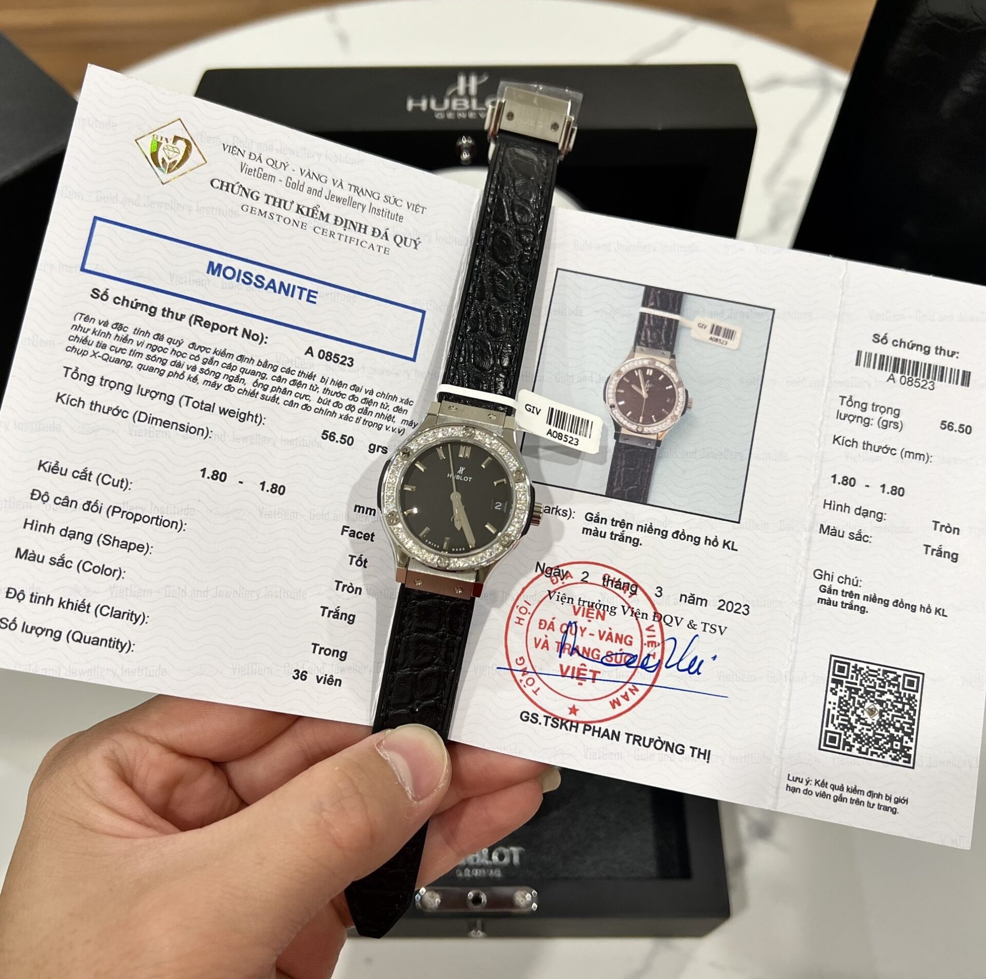 Hublot Replica Watch Classic Fusion Custom Moissanite Diamonds Black Dial 33mm - Top club