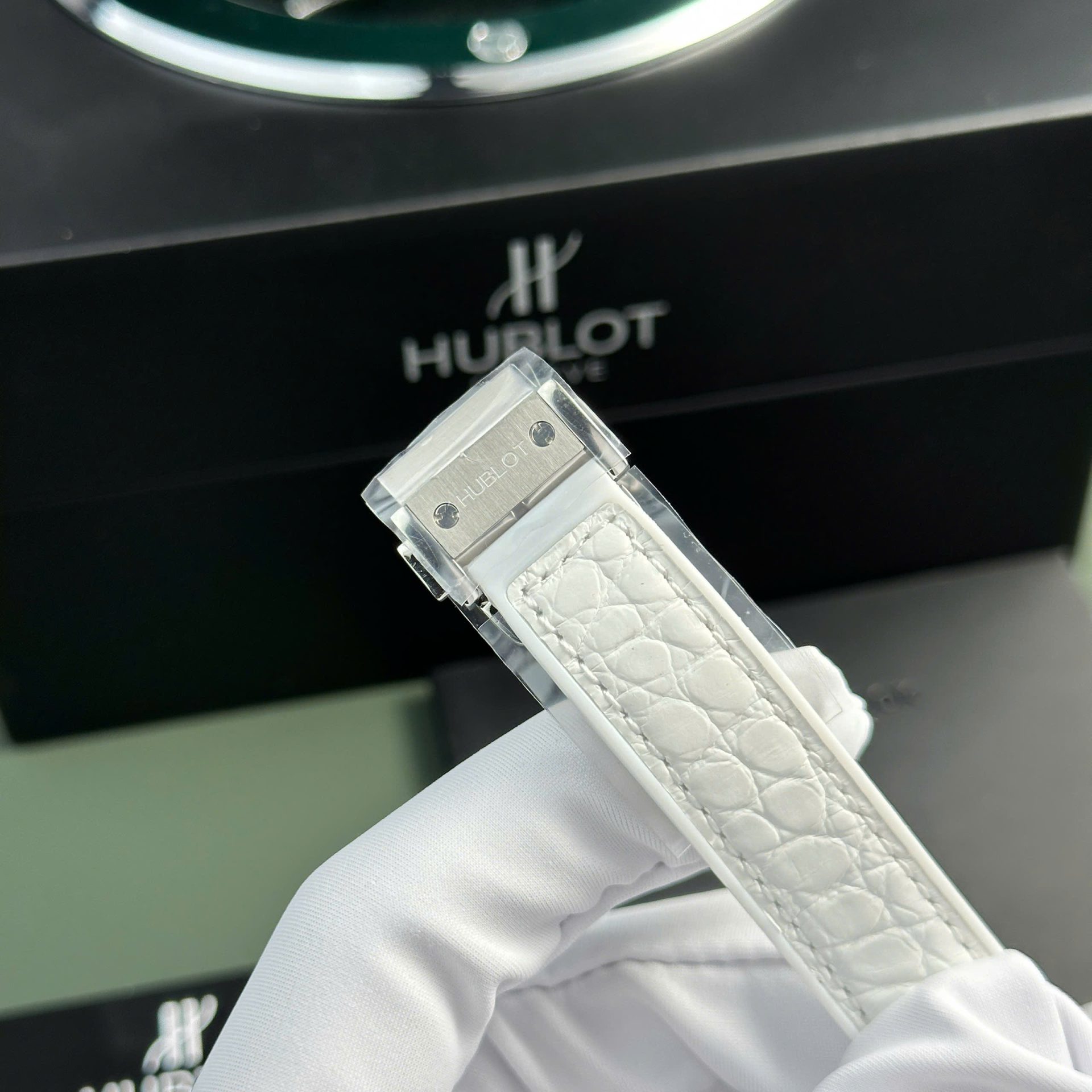 Hublot Classic Fusion Replica 11 Watch White Womens HB Factory 33mm - Top club