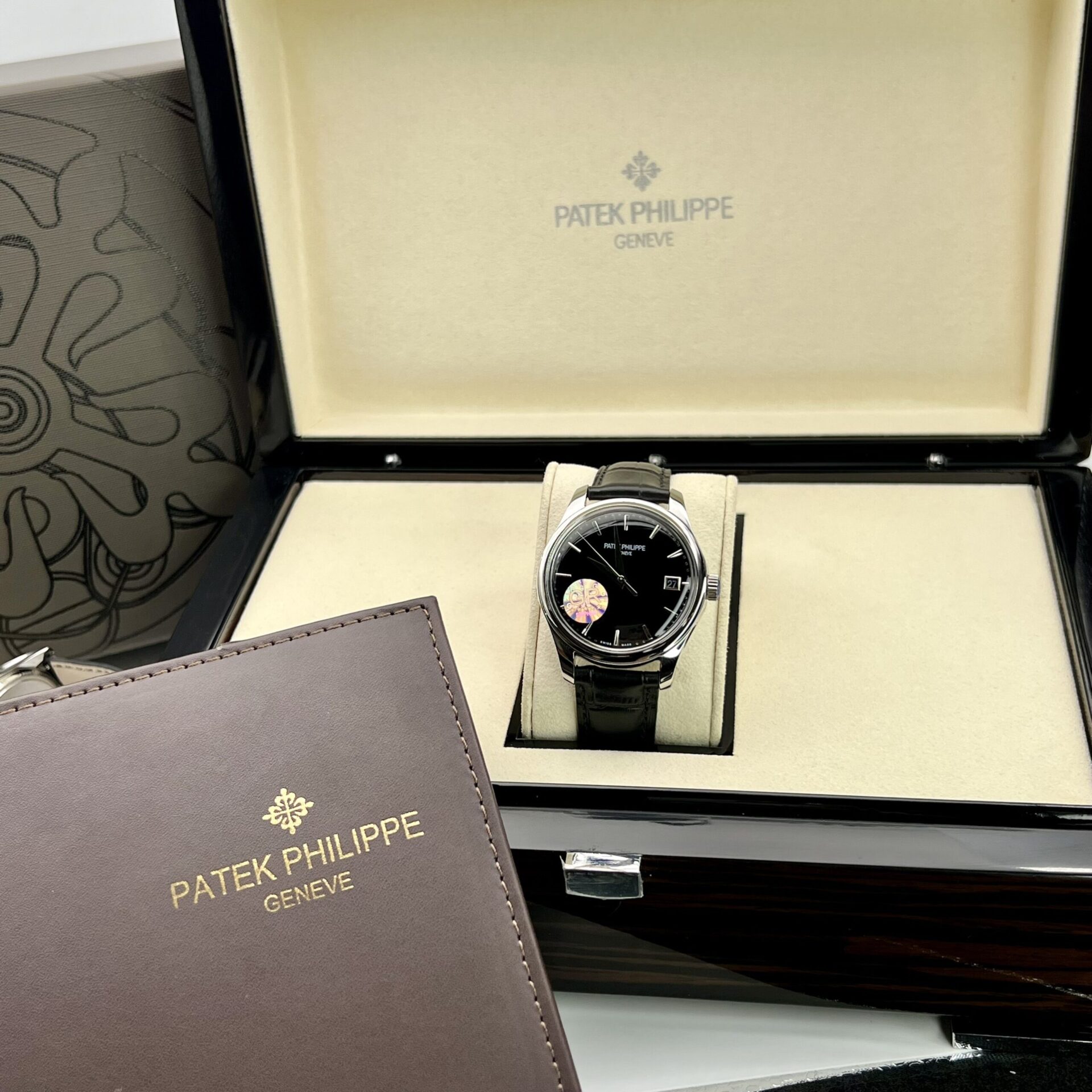 Patek Philippe Calatrava 5227G Replica 1:1 Watch Black GR Factory 39mm - Elite Watch Atelier