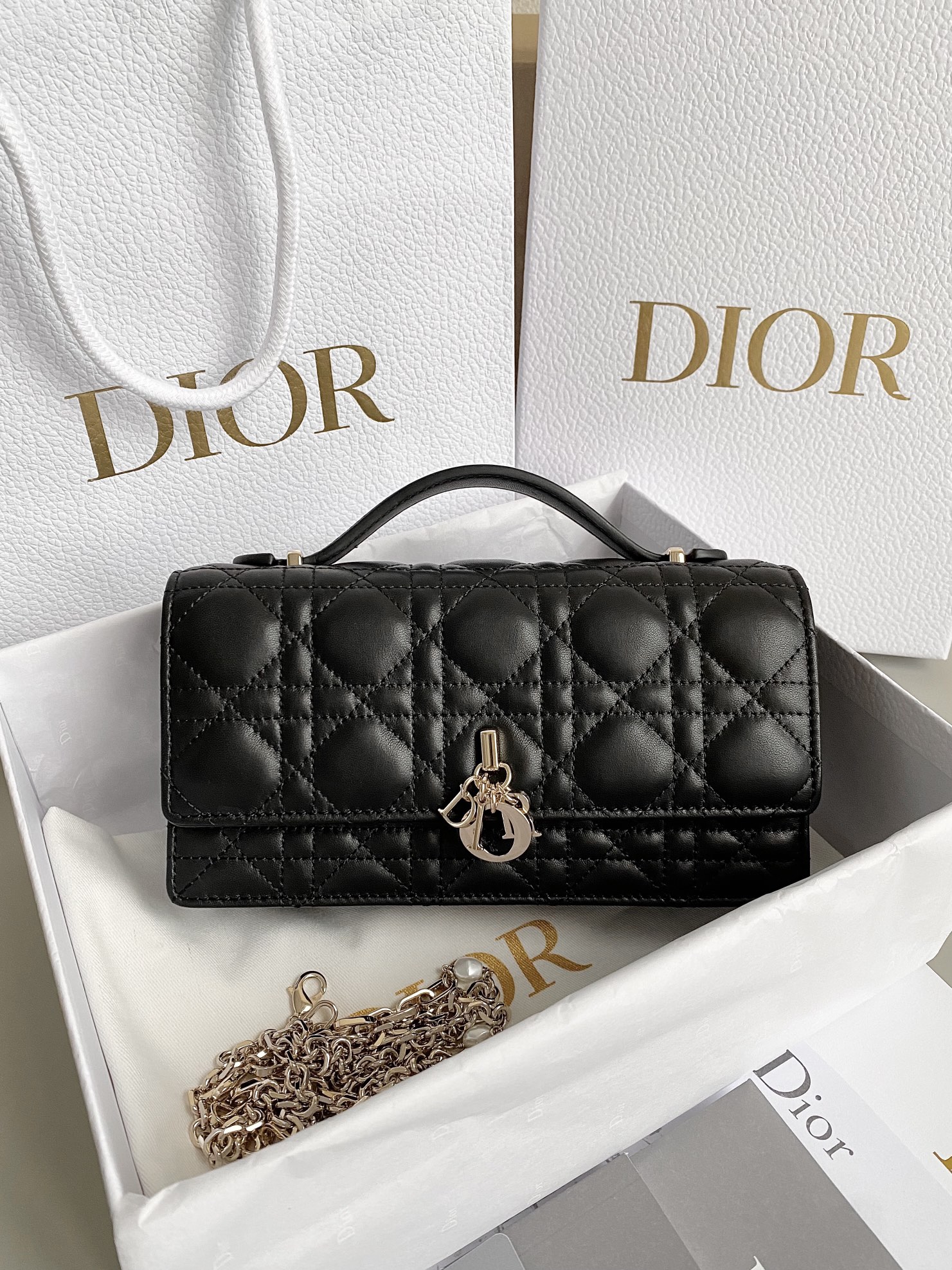 Lady Top Handle Clutch Beige/Black/White For Women 8.5in/21cm S0980ONMJ_M49P1:1High-quality replica
