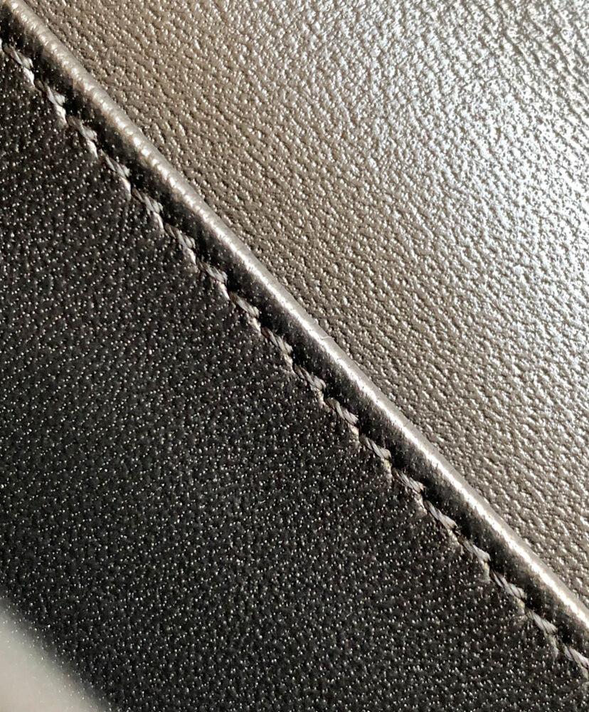 Celine Chain Shoulder Bag Matelasse Monochrome Black1:1High-quality replica