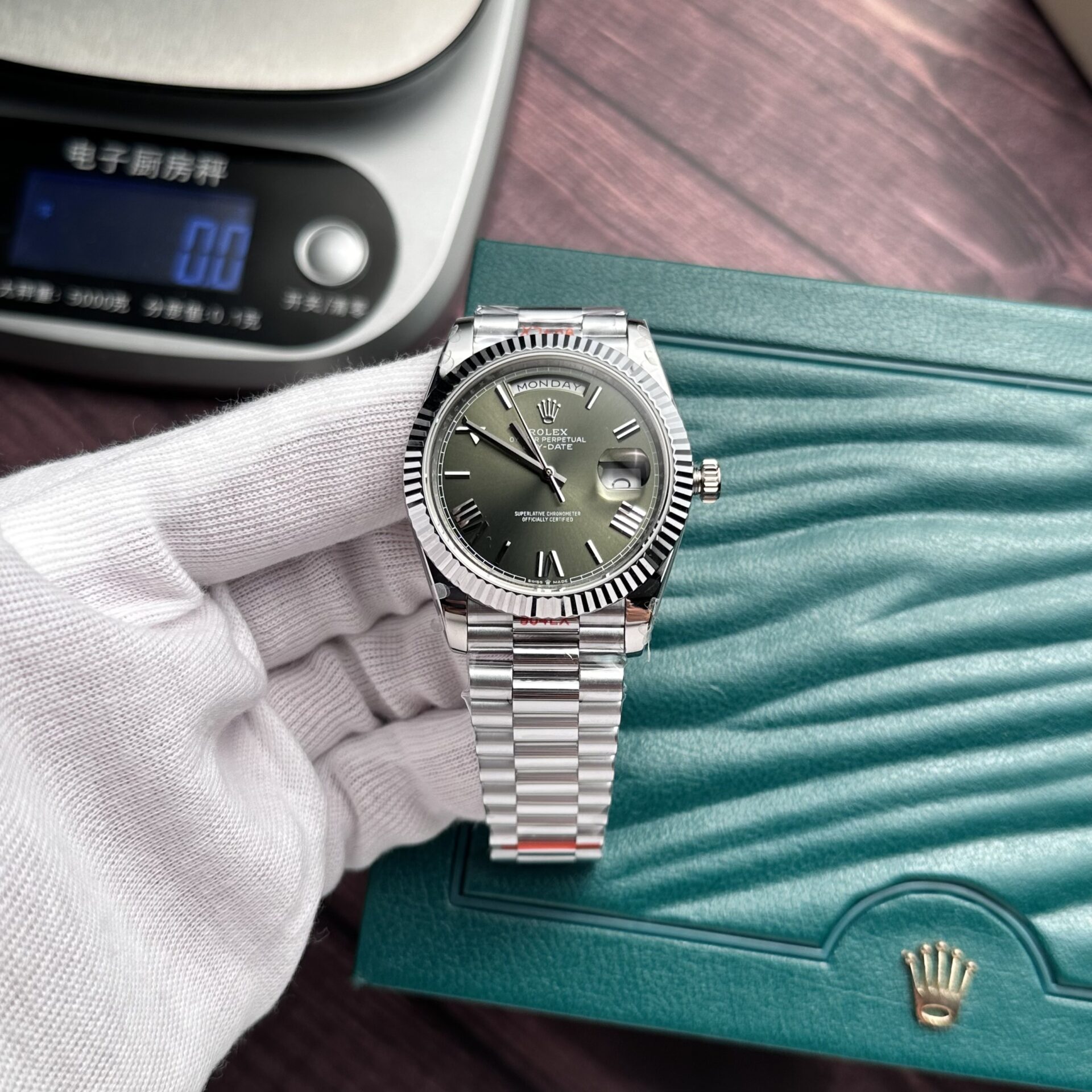 Rolex Day-Date 228236 Replica Watch Refine Green Dial GM V2 40mm - Elite Watch Atelier