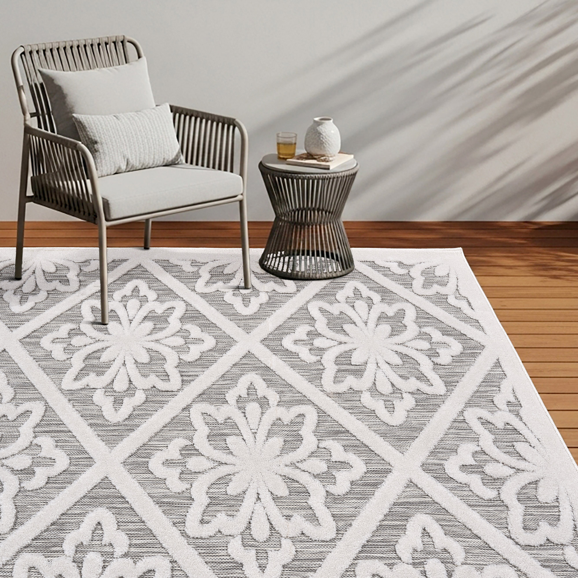 Laguna Indoor/Outdoor Area Rug, Bennet Gray Ivory, 8’8”x13’