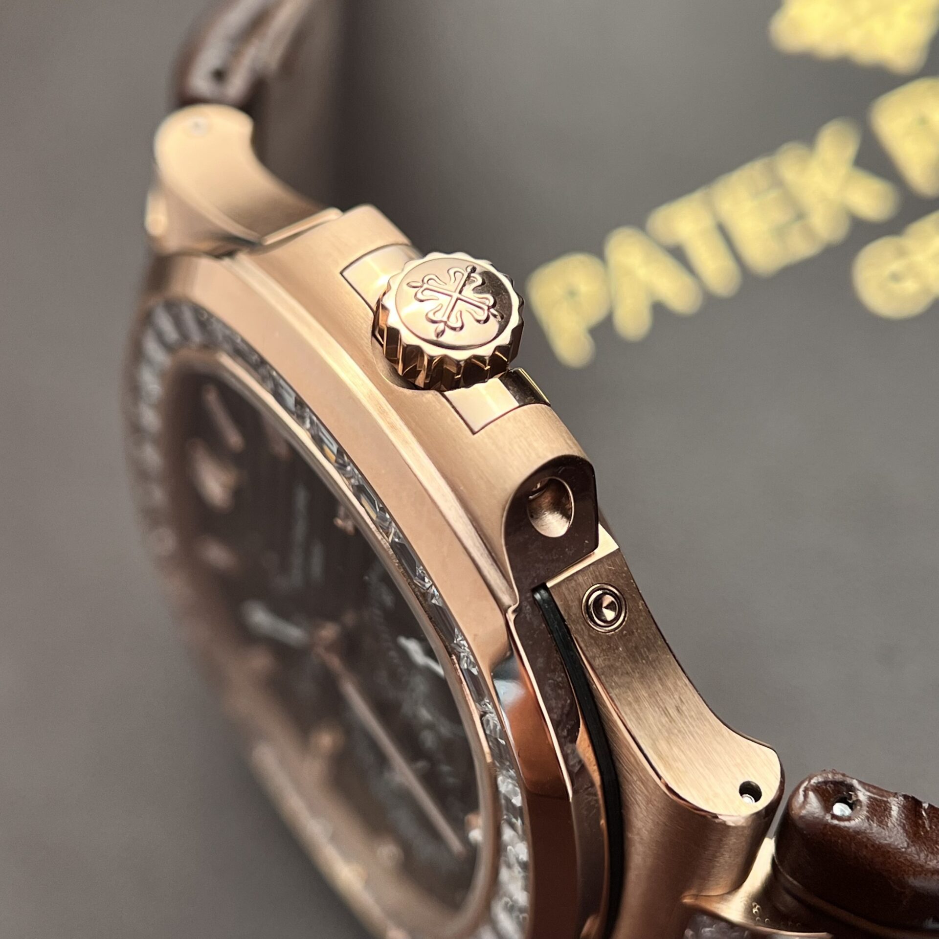 Patek Philippe Nautilus 5724R Replica Watch Gray Dial Factory GR 40mm - Top club