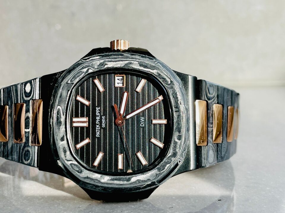 Replica PATEK PHILIPPE Nautilus 5711 DIW Carbon DIWF 1:1 Best Edition Black Textured Dial on Carbon/RG Bracelet 324CS - Top club
