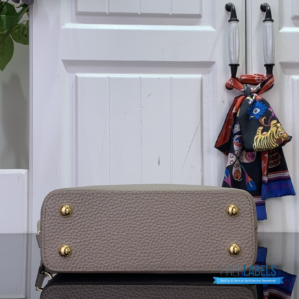 Taupe & Red Pebbled Leather Mini Top Handle Handbag1:1High-quality replica