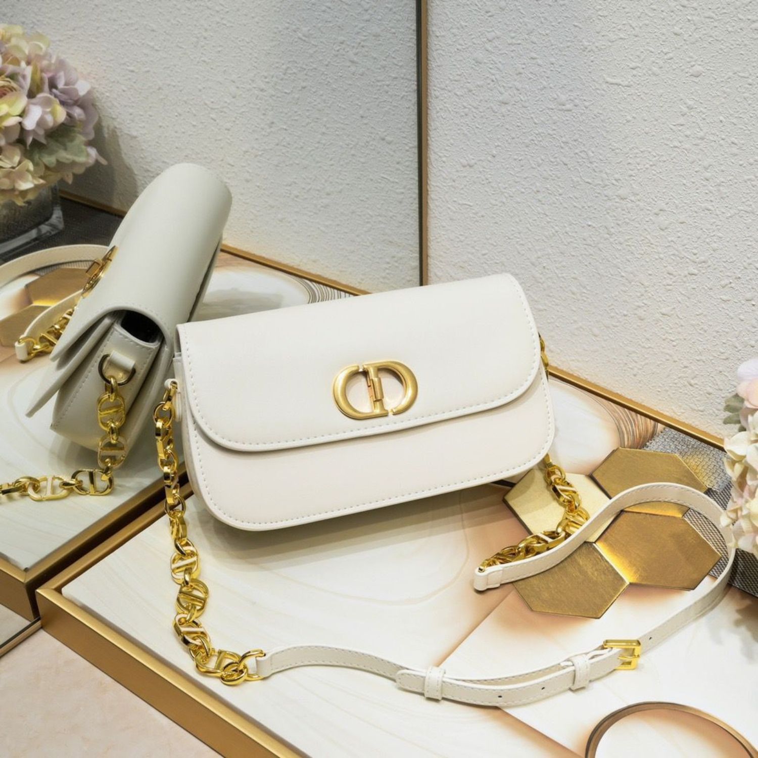 30 Montaigne Avenue Bag Black/White/Blue/Beige/Light Pink For Women 9 in/ 22.5cm M9260UMOA_M9001:1High-quality replica