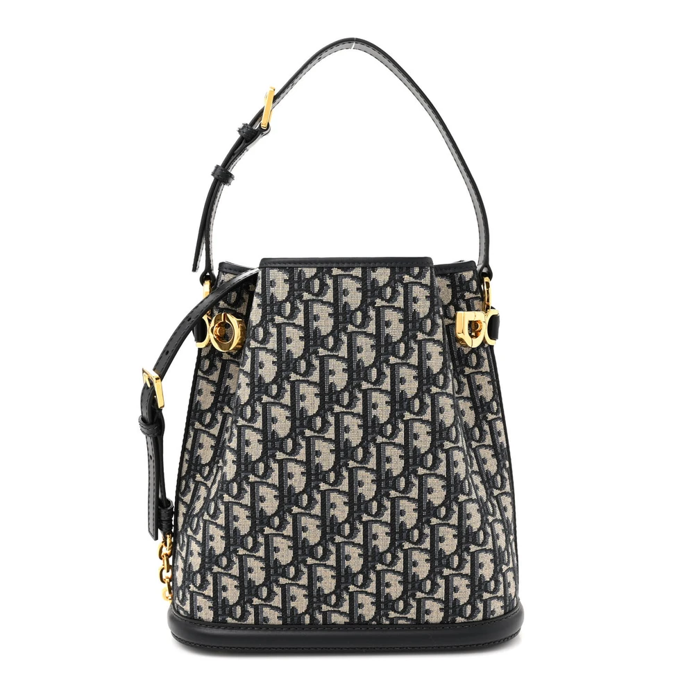 Mirror Quality Replica Dior C’est Dior Bucket Bag You’ll Love
