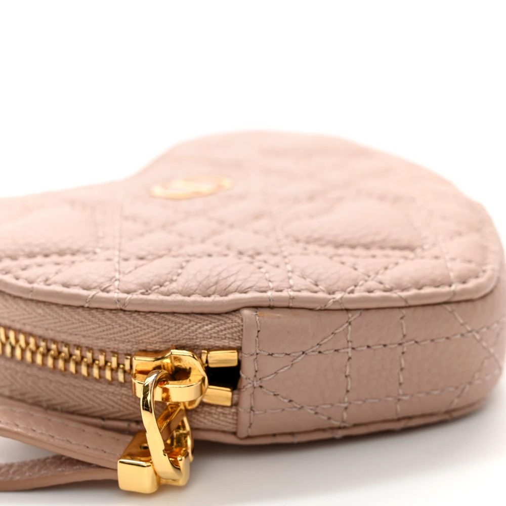 Replica Handbags – Mirror Quality Dioramour Caro Heart Pouch1:1High-quality replica