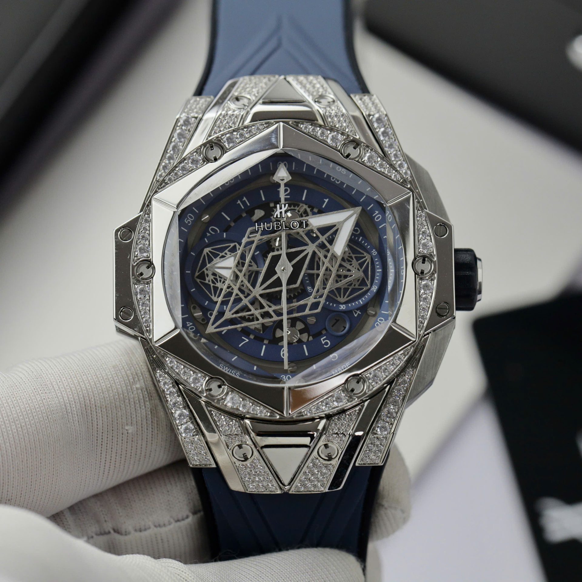 Hublot Big Bang Sang Bleu II Fake Watch Blue HB Factory 44mm - Top club