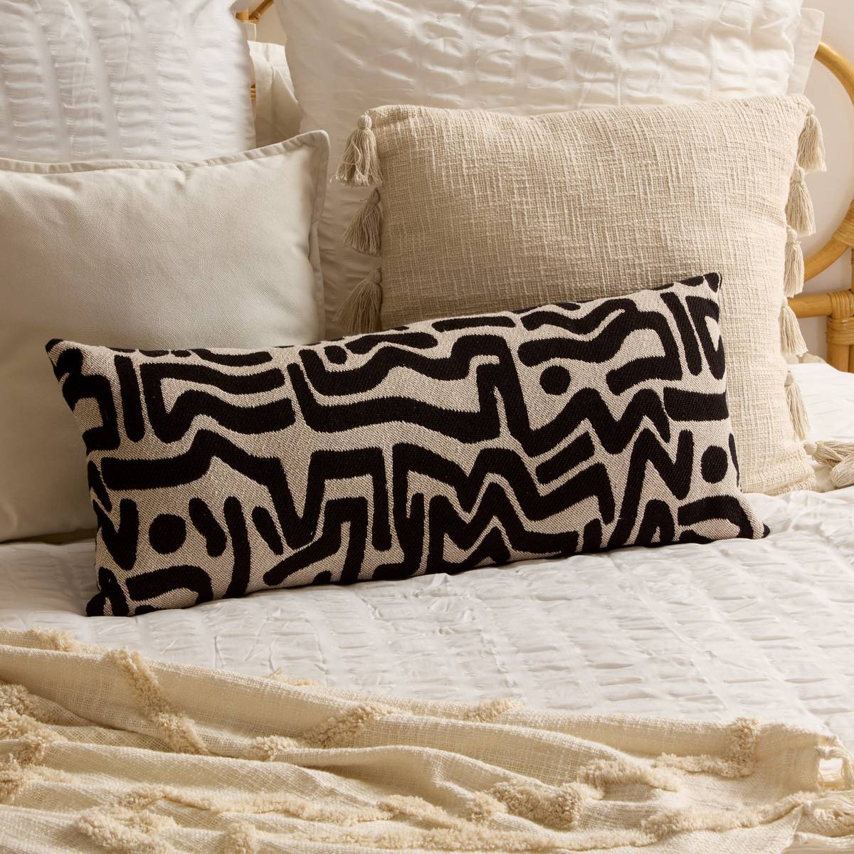 Cushion "Mira" Black & White, 80x30 cm