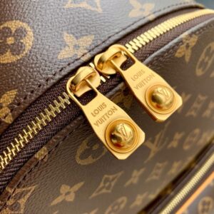 Louis Vuitton Discovery Cargo Backpack in Monogram canvas1:1High-quality replica