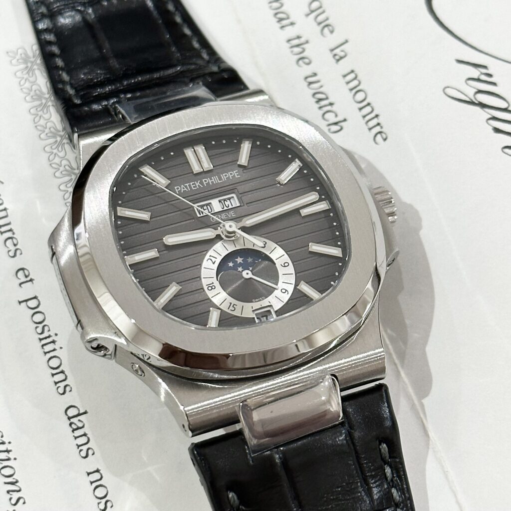 Patek Philippe Nautilus 5726 Replica 1:1 Watch Gray Dial GRF 40.5mm - Top club