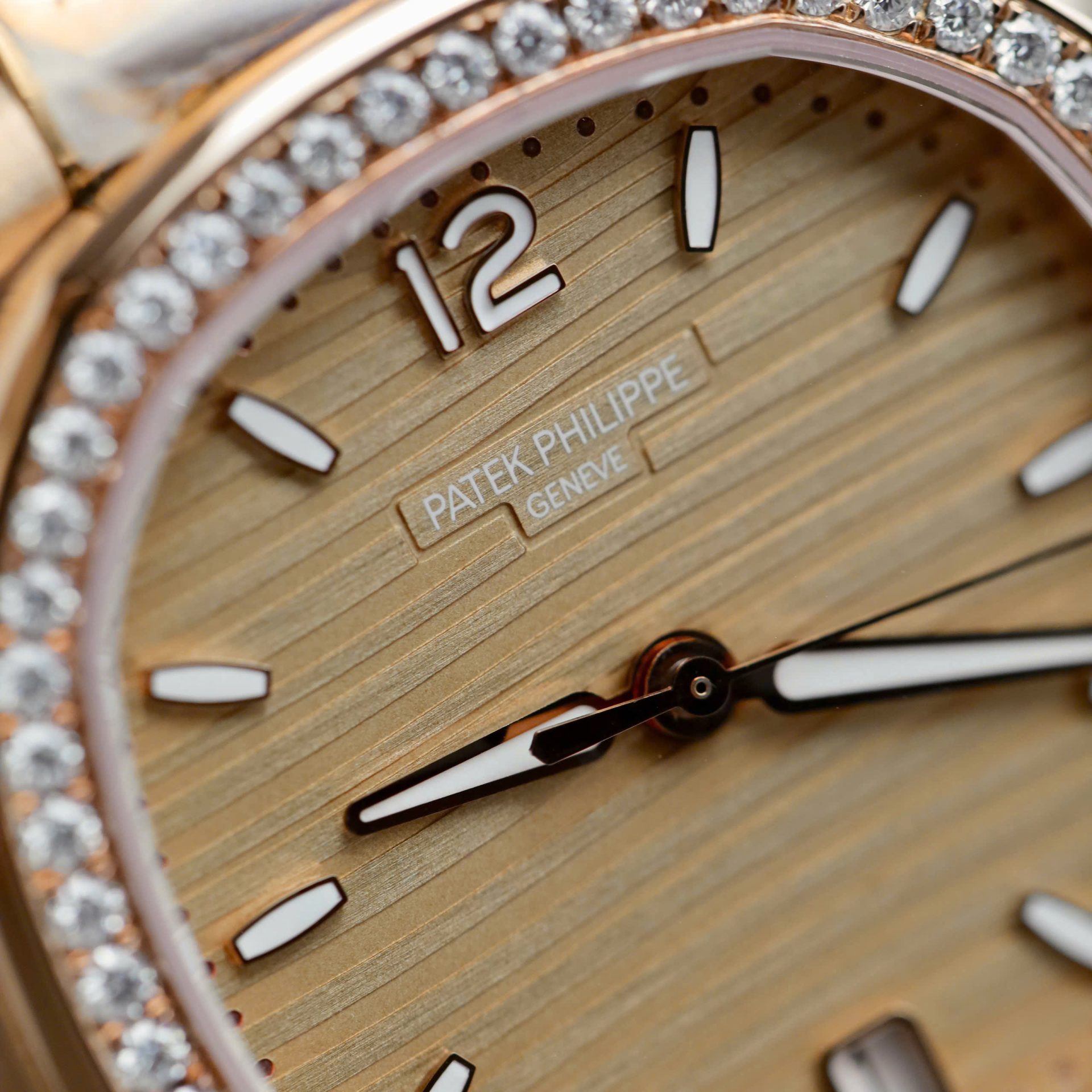 Patek Philippe Nautilus 7118 Women Replica Watch Custom Gold Wrapped + Diamonds Moissanite 3K Factory 35.2mm - Top club