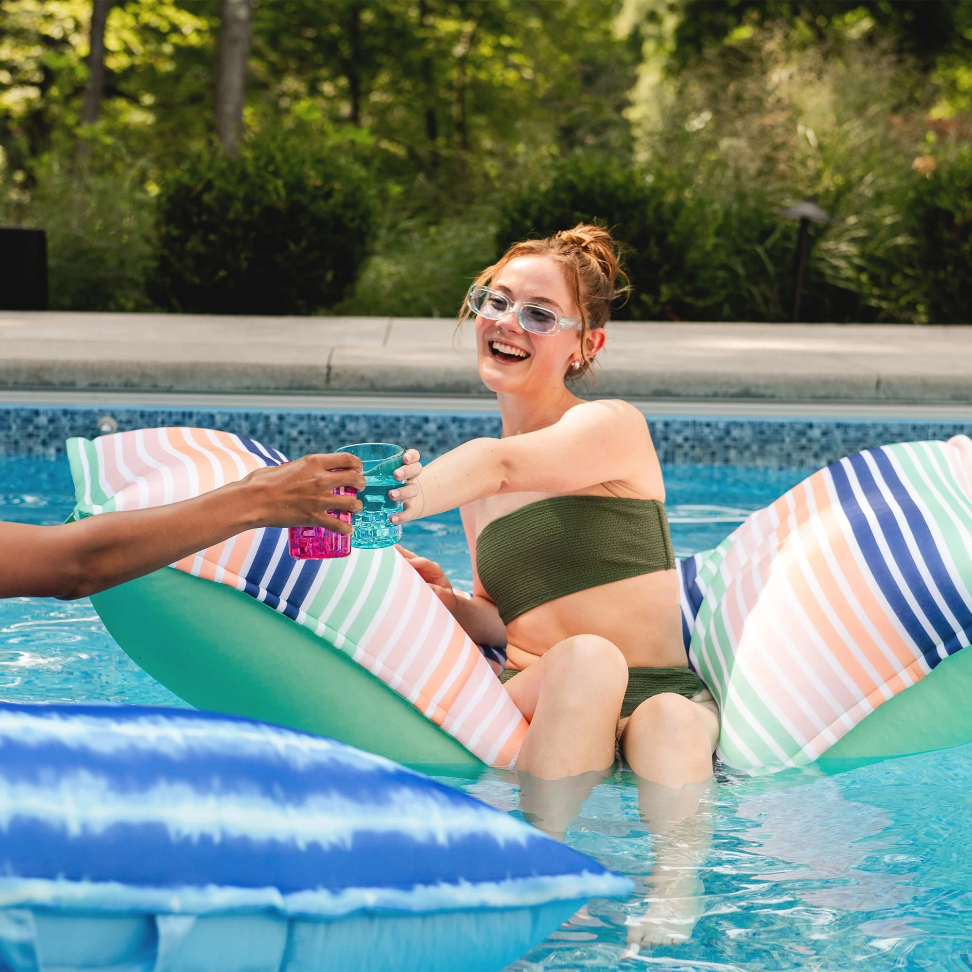 Big Joe Lagoon Lounger No Inflation Needed Pool Float, Americana Nautical Stripe Double Sided Mesh, Quick Draining Fabric, 5 feet Giant - Image 67