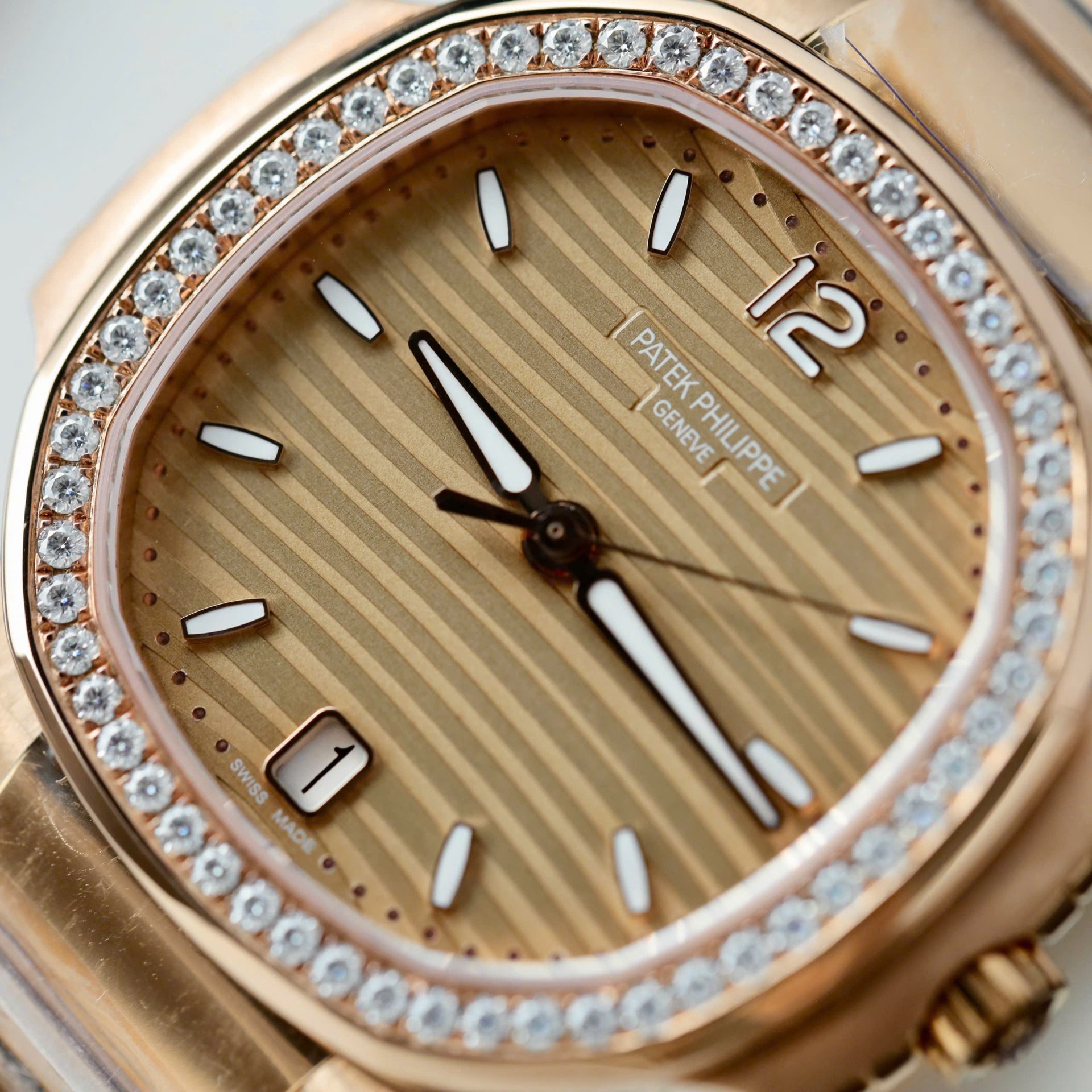 Patek Philippe Nautilus 7118 Women Replica Watch Custom Gold Wrapped + Diamonds Moissanite 3K Factory 35.2mm - Top club