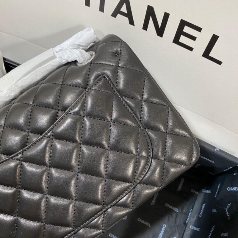 Replica Chanel Small Classic Double Flap Bag A01113 In Lambskin1:1High-quality replica