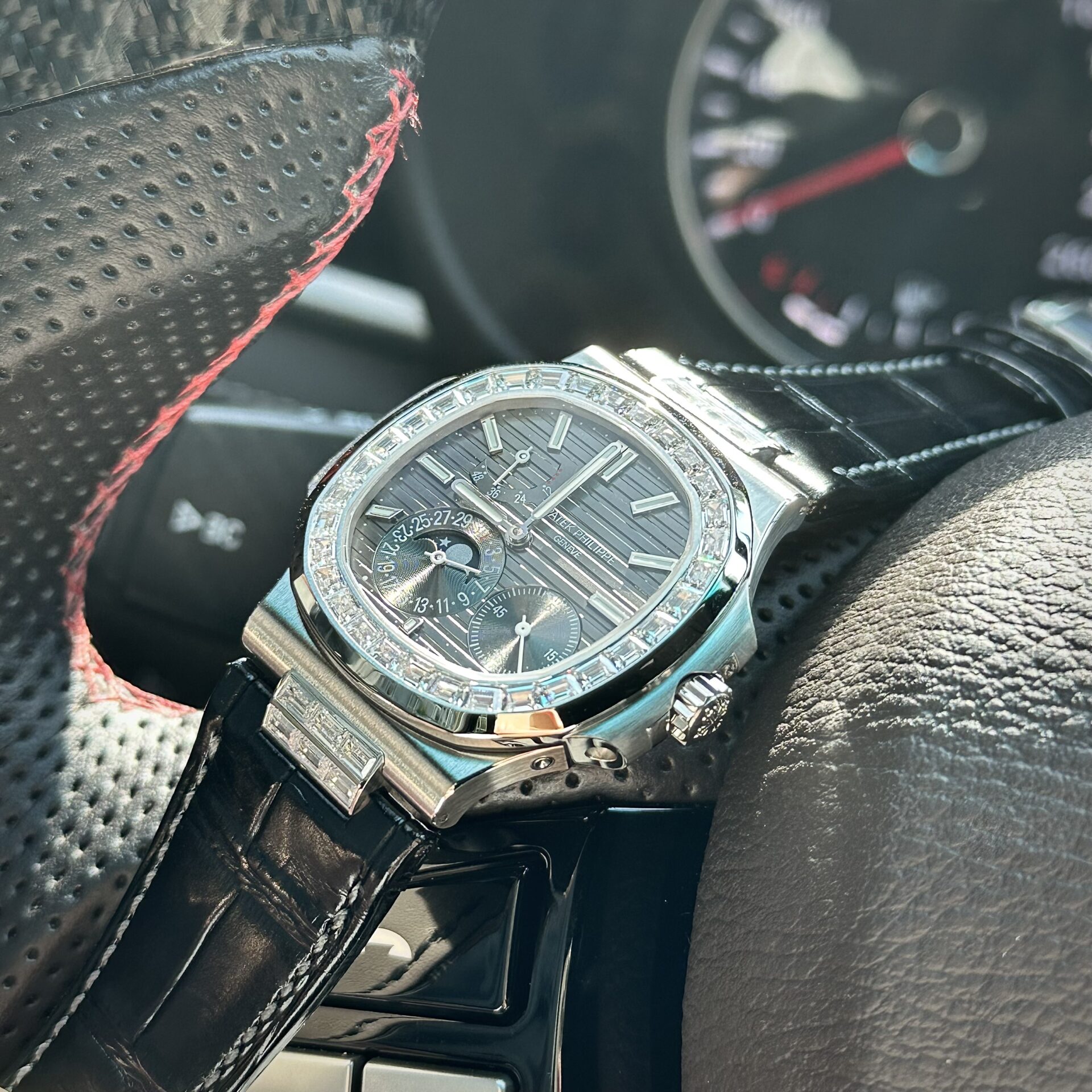 Patek Philippe Nautilus 5724G Replica Watch Grey Dial With Stone Bezel 40mm - Top club