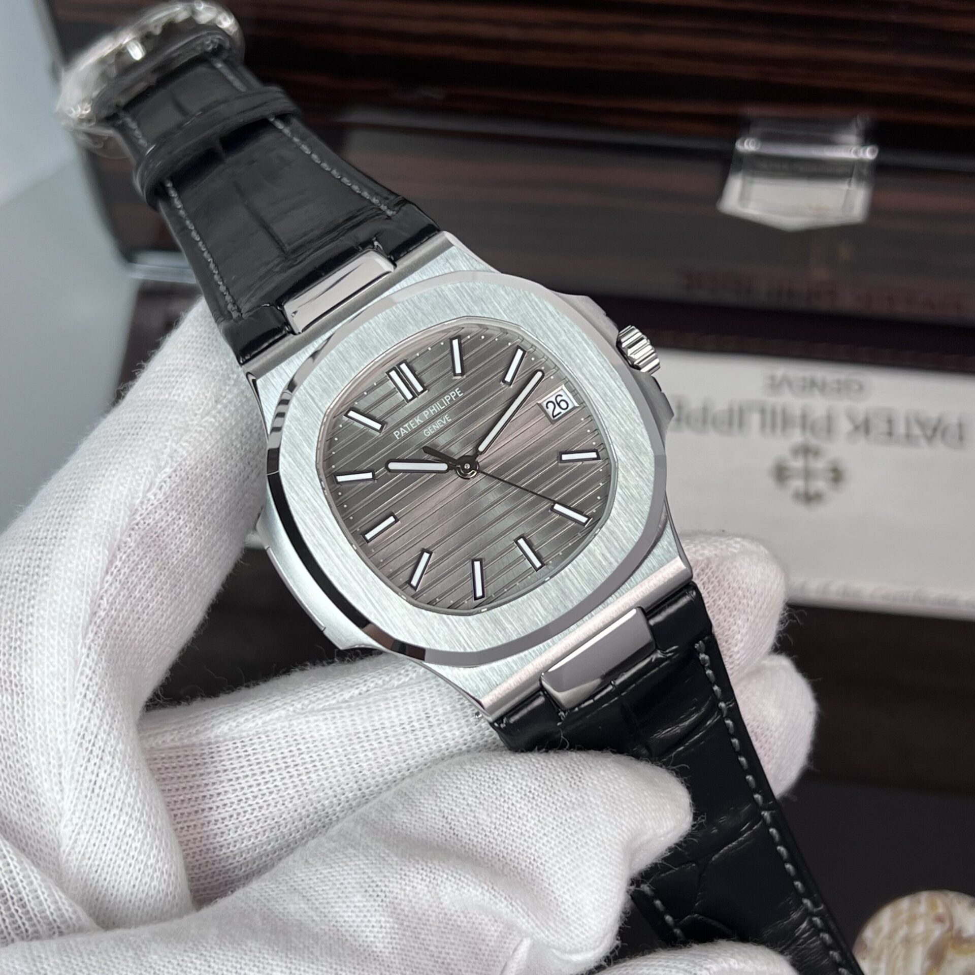 Patek Philippe Nautilus 5711 Replica Watch Men s Leather Strap 3K Factory 40mm - Elite Watch Atelier
