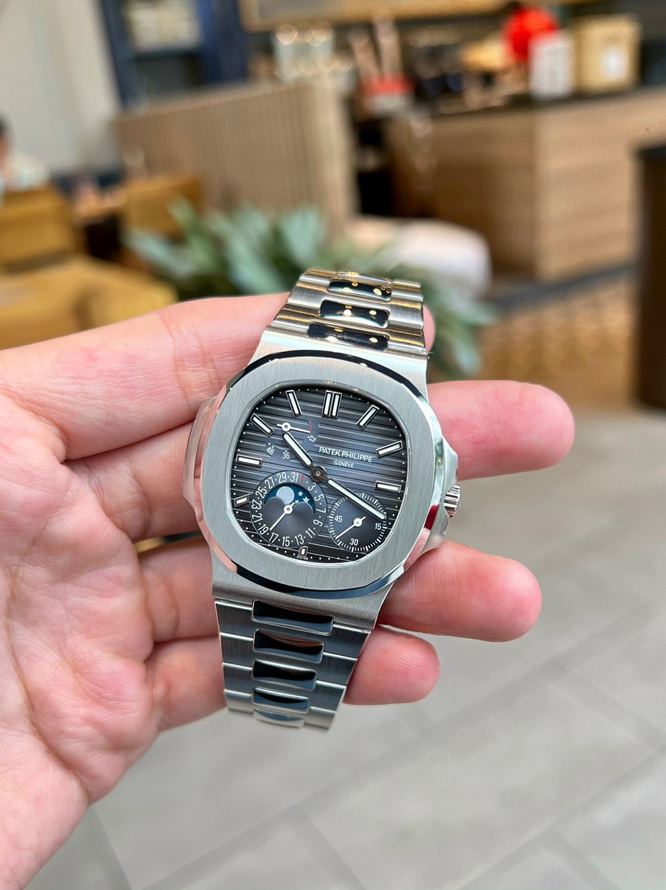 Patek Philippe Nautilus 5712 Replica 1:1 Watch Full Function PPF 40mm - Top club