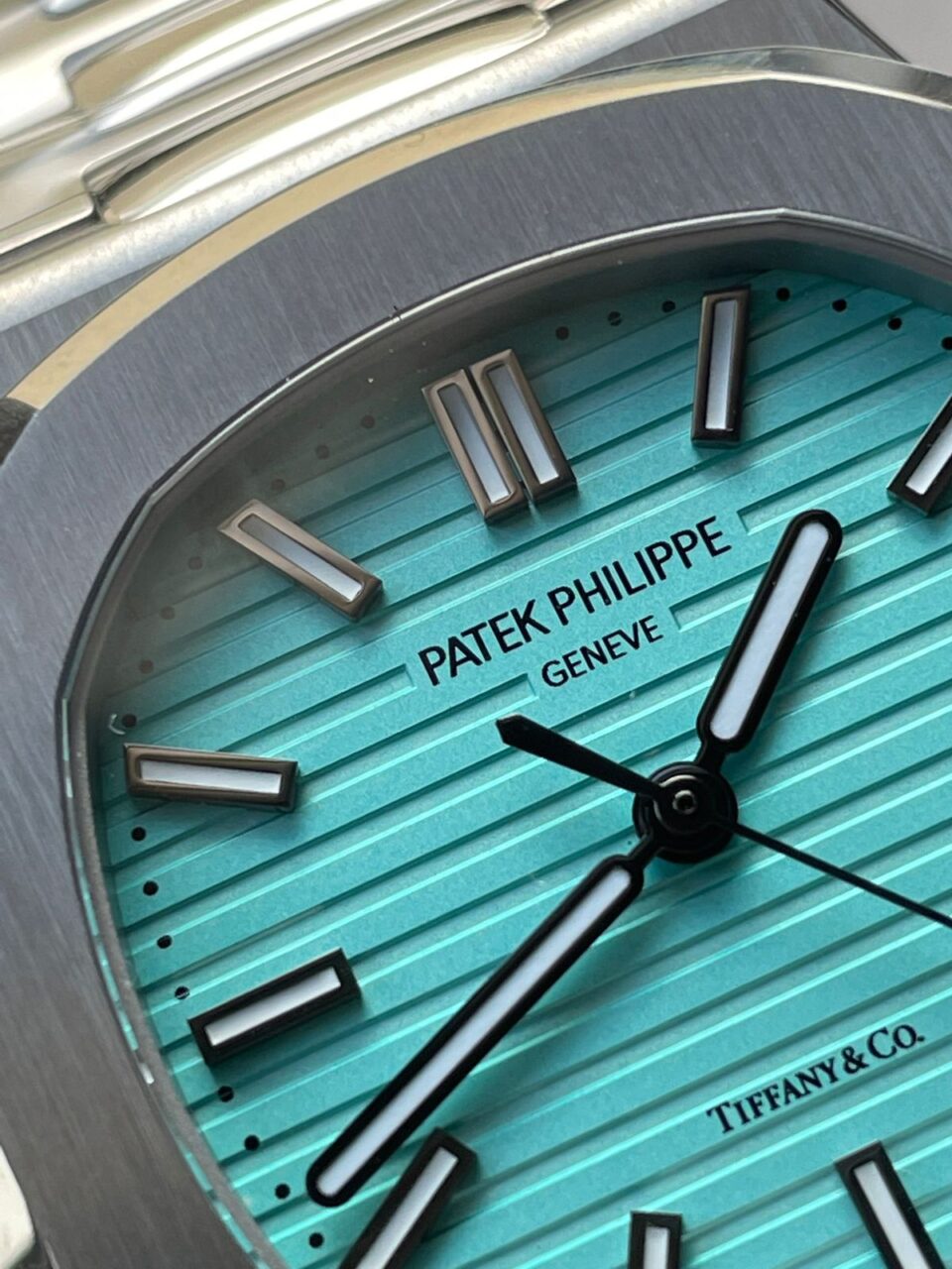 Replica PATEK PHILIPPE Nautilus 5711 3KF 1:1 Best Edition Tiffany Blue Dial on SS Bracelet A324 V2 - Top club