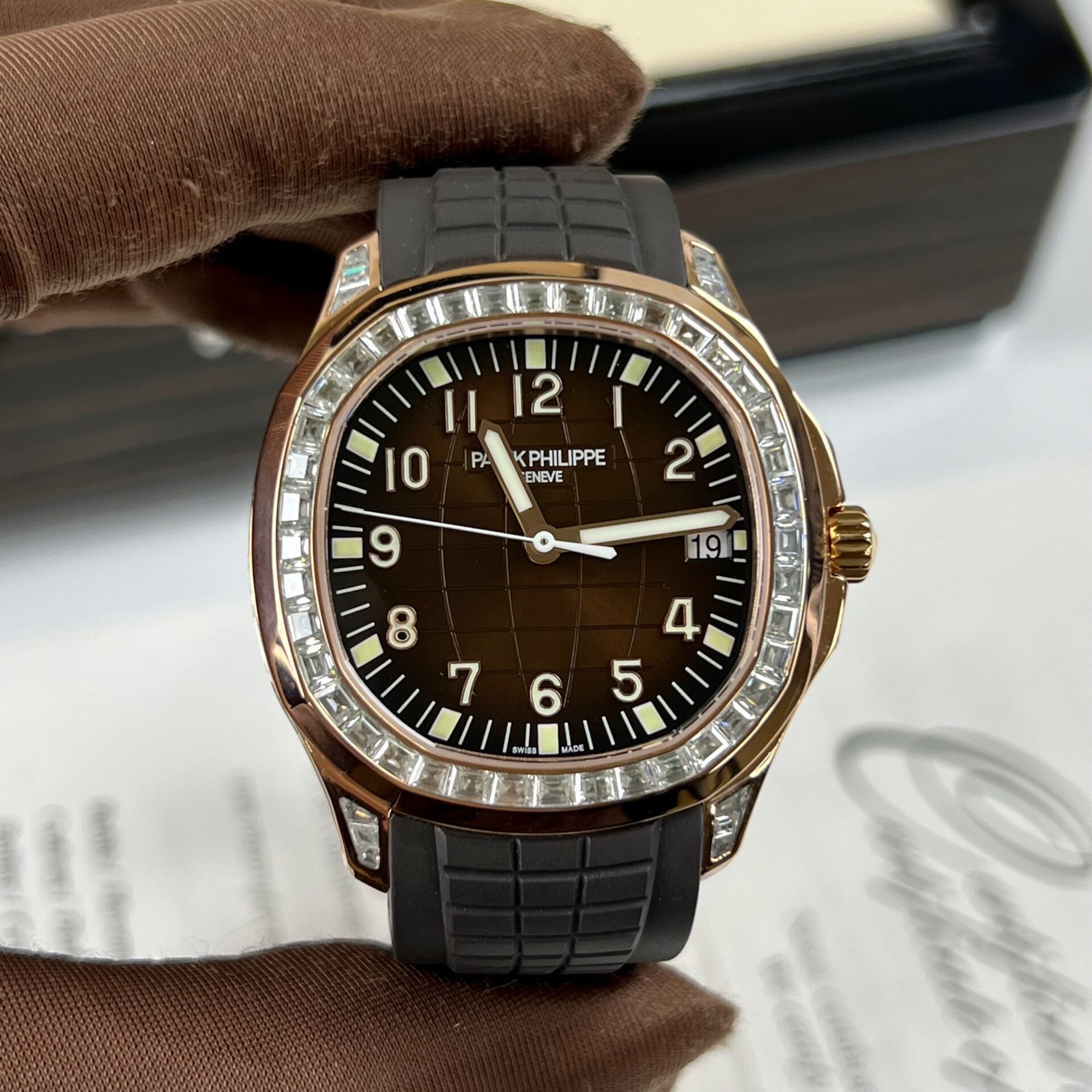 Patek Philippe Aquanaut 5167R Replica Watch Gold Wrapped Moissanite 40mm - Top club