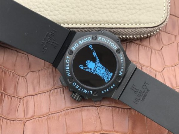 Replica Hublot Big Bang Full Ceramic Maradona Limited Edition Black Gummy Strap A7750 - Top club