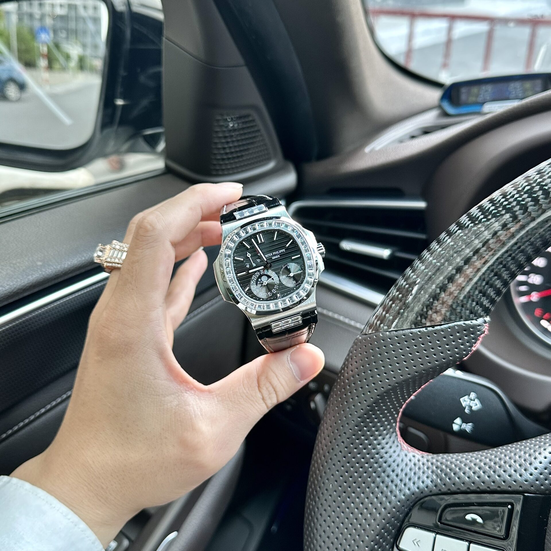 Patek Philippe Nautilus 5724G Replica Watch Grey Dial With Stone Bezel 40mm - Elite Watch Atelier