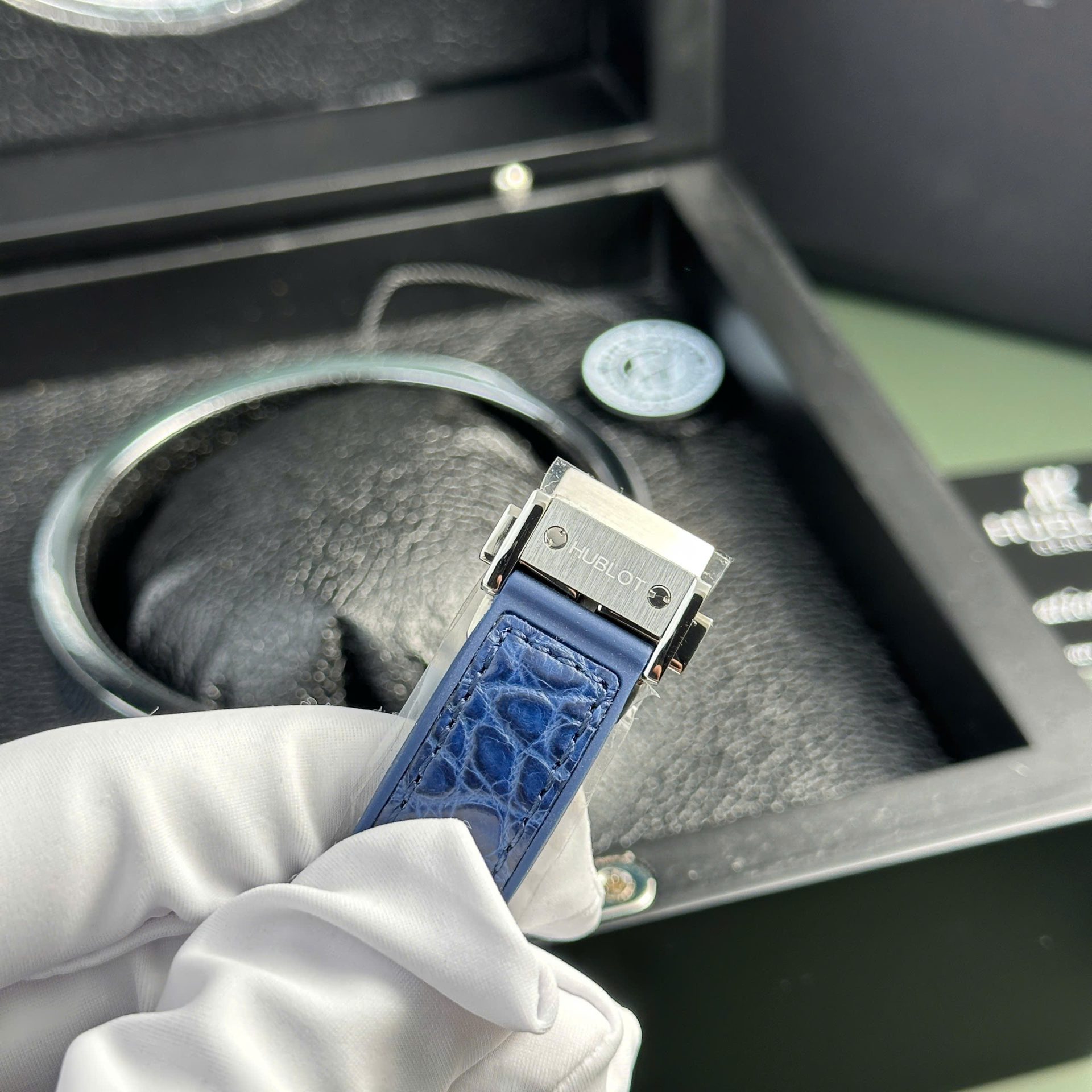 Hublot Classic Fusion Replica Watches Womens Blue HB Factory 33mm - Top club