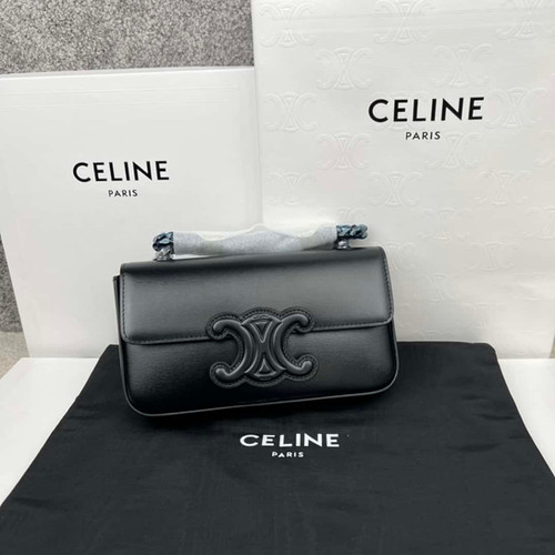 CELINE TRIOMPHE shiny cow leather chain shoulder bag black