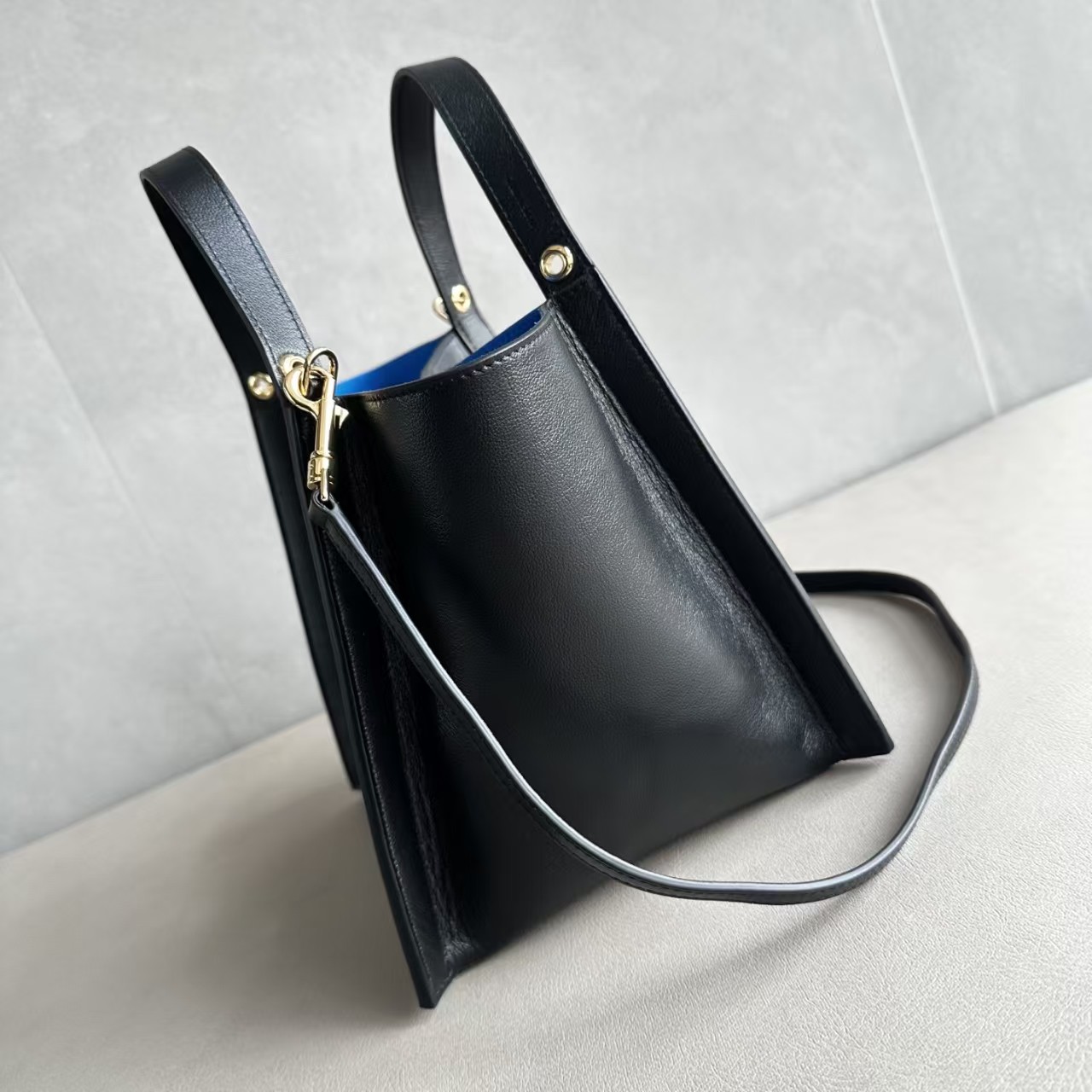 CELINE SMALL CUBE BAG1:1High-quality replica