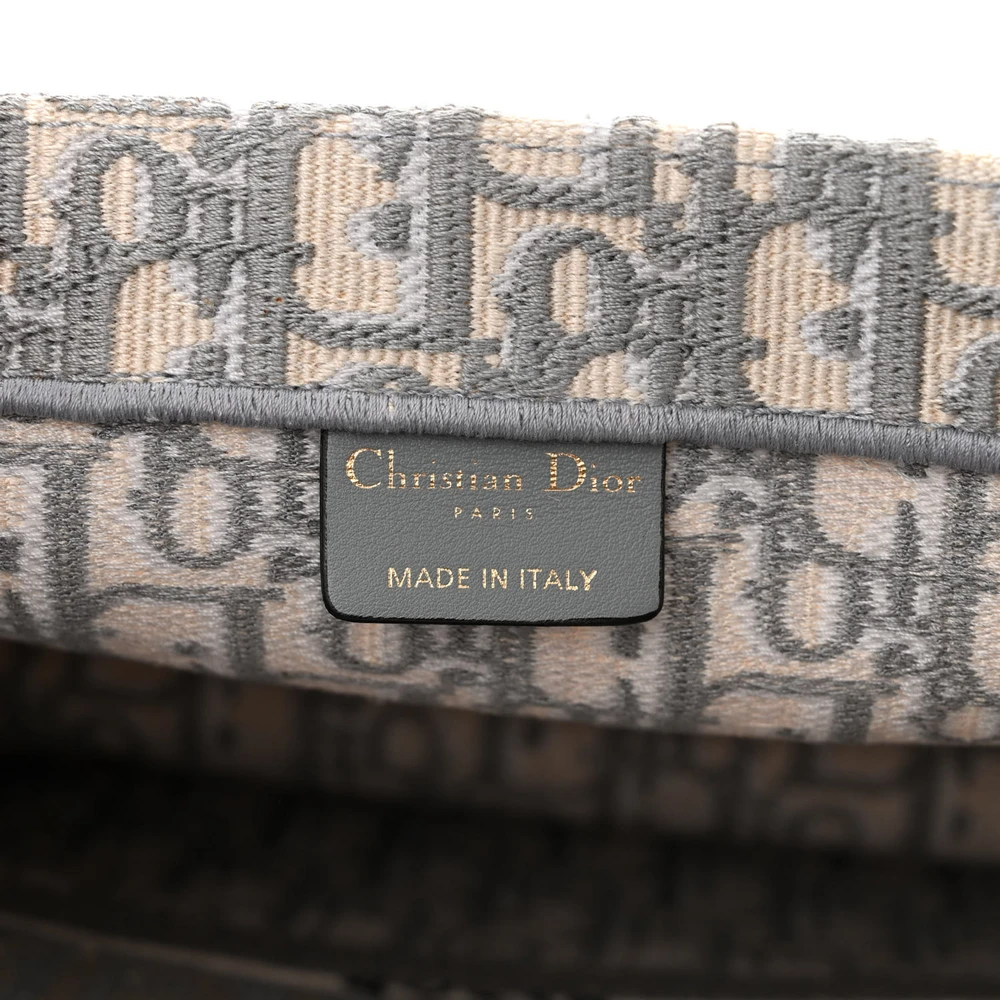 Grey Oblique Dior Tote – A Mirror Replica Masterpiece