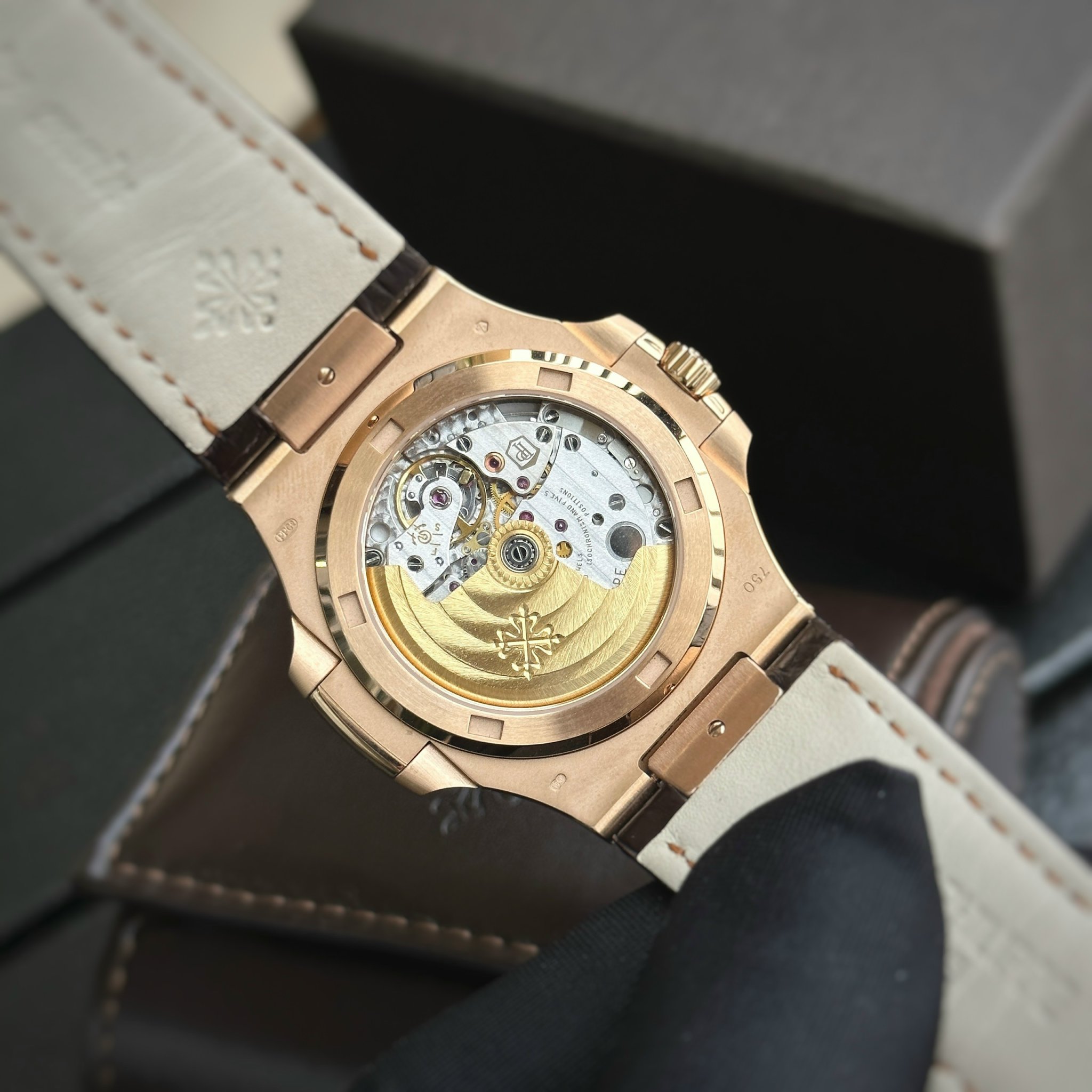 Patek Philippe Nautilus 5711 Rose Gold Grey Dial Replica 1:1 Watch Factory 3K 40mm - Top club