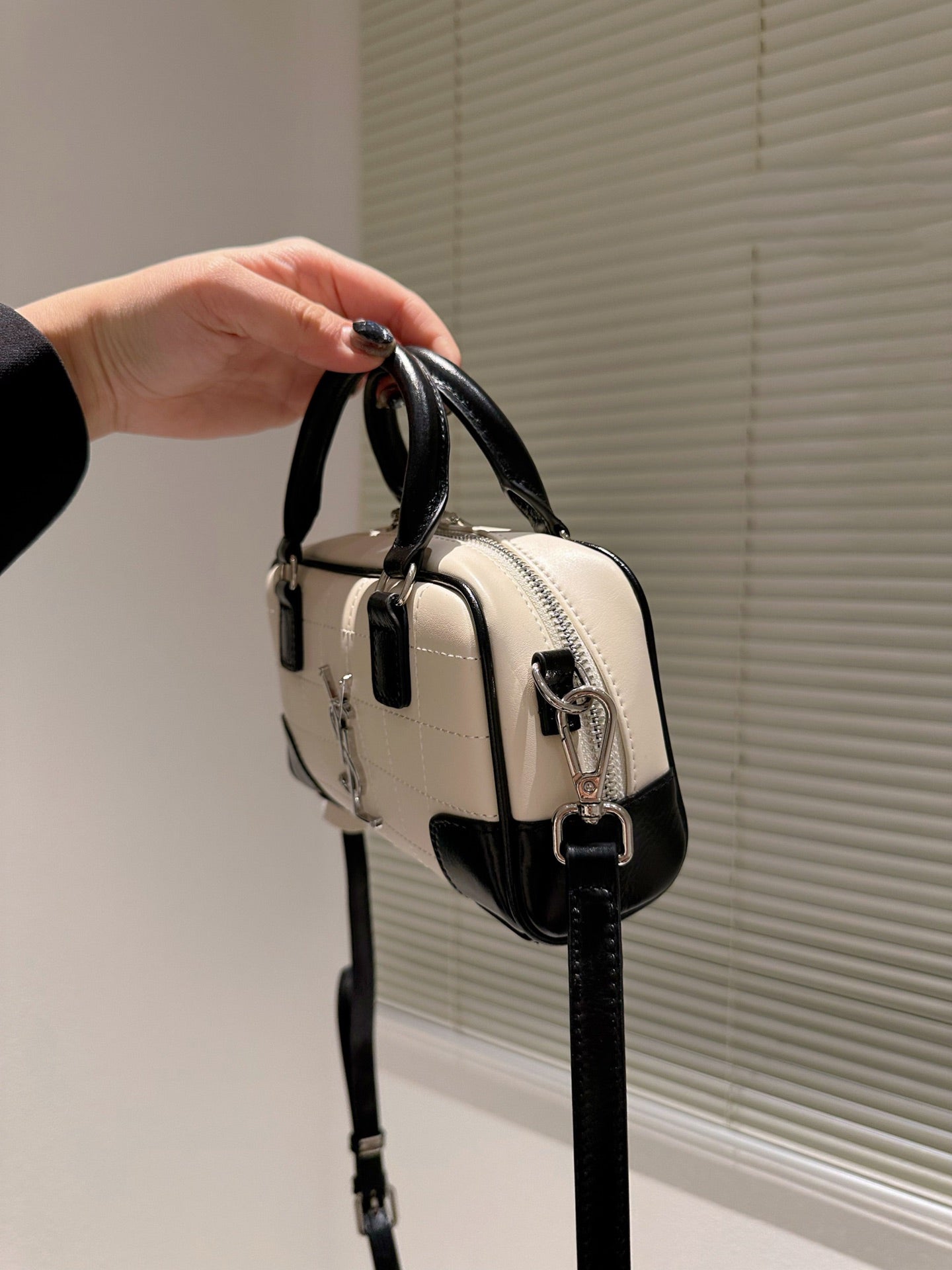 TO – New Luxury Bags SLY 2941:1High-quality replica