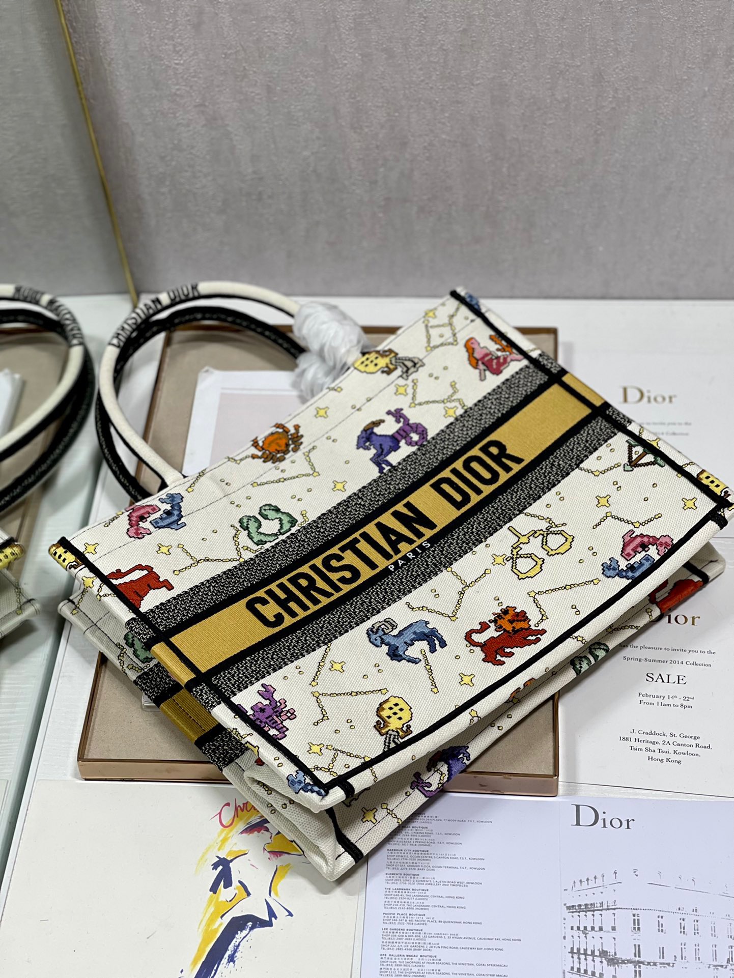 Christian Dior Medium Dior Book Tote White Multicolor, For Women, Women’s Handbags 14in/36cm CD1:1High-quality replica
