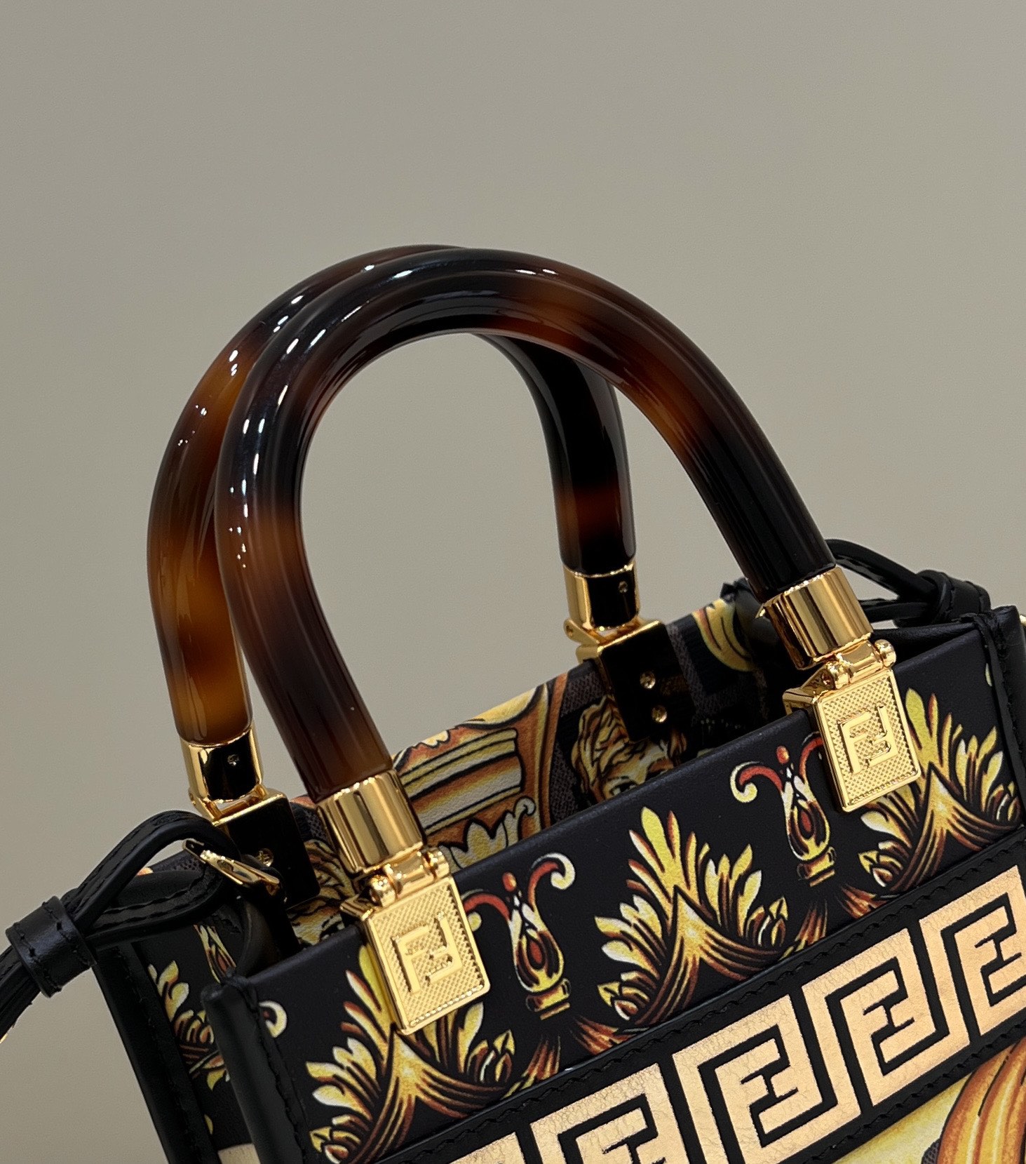 Fendi Sunshine shopper - Replicaclubs