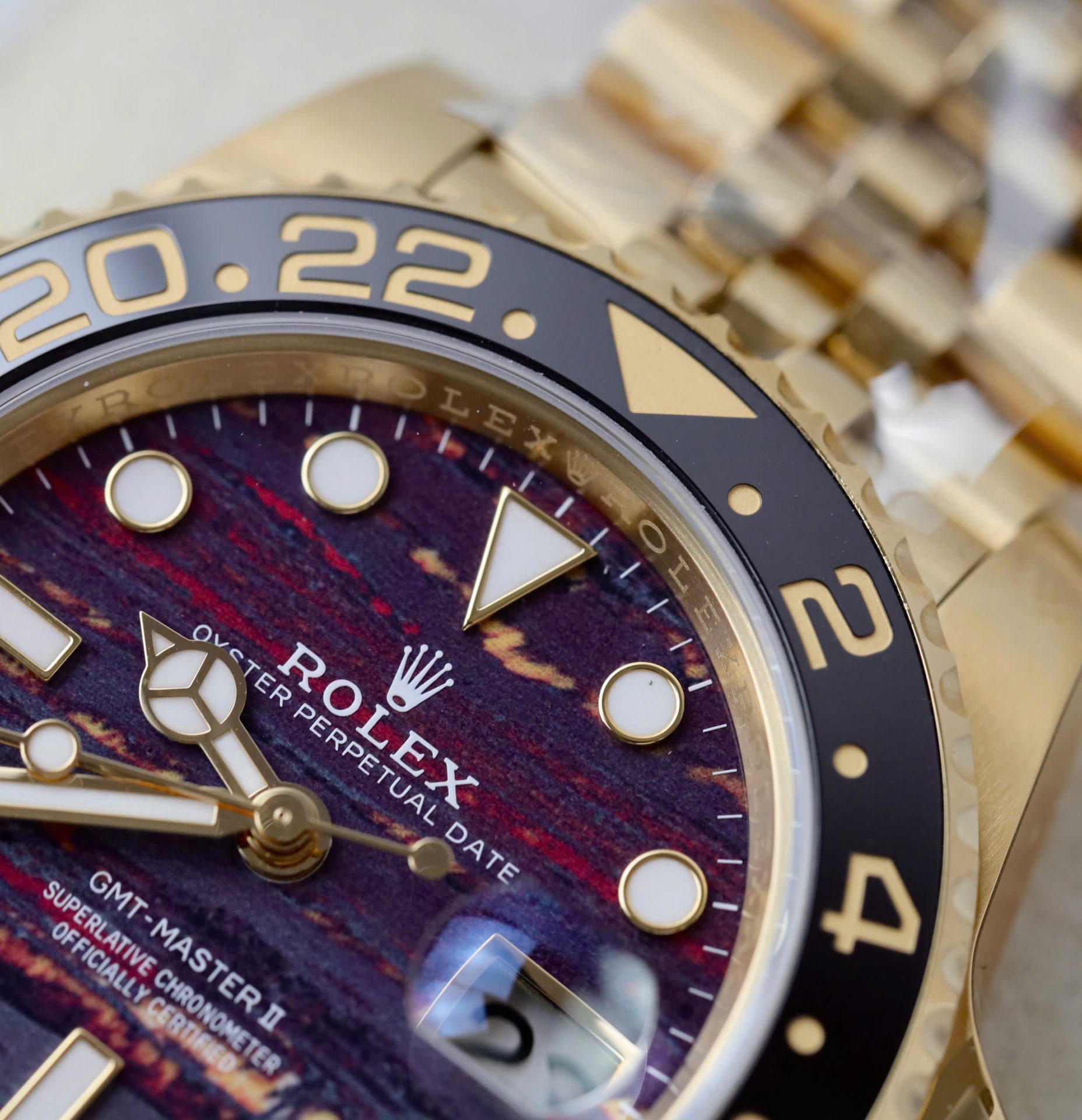 Rolex GMT-Master II 126718GRNR Replica Watch Tiger Eye Stone Dial THB Factory 40mm - Top club