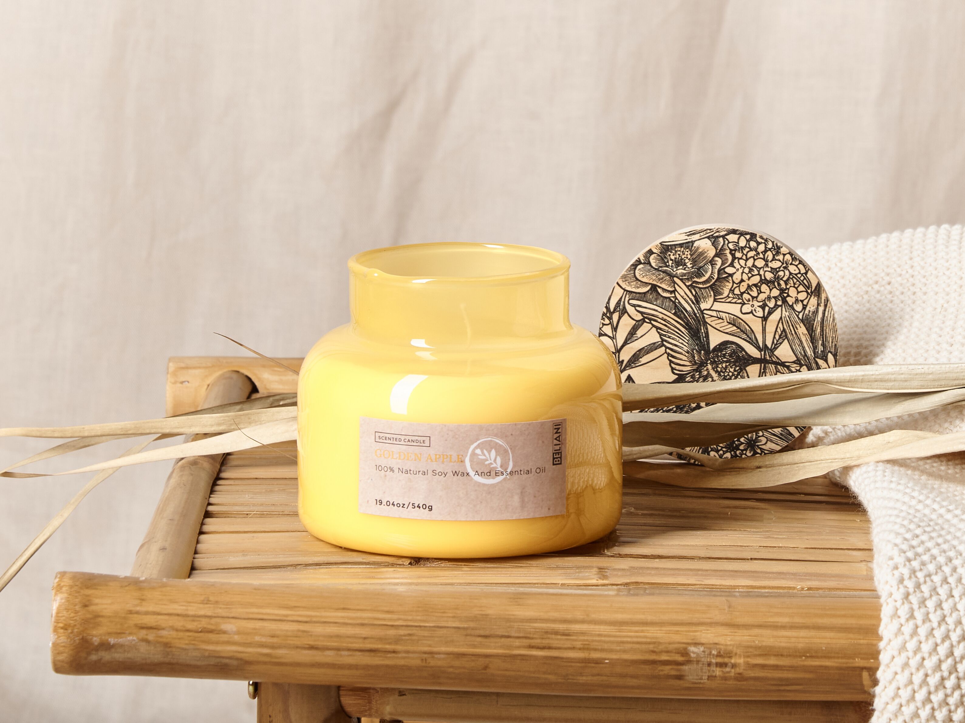Scented Candle DELIGHT BLISS Soy Wax Fruity Notes